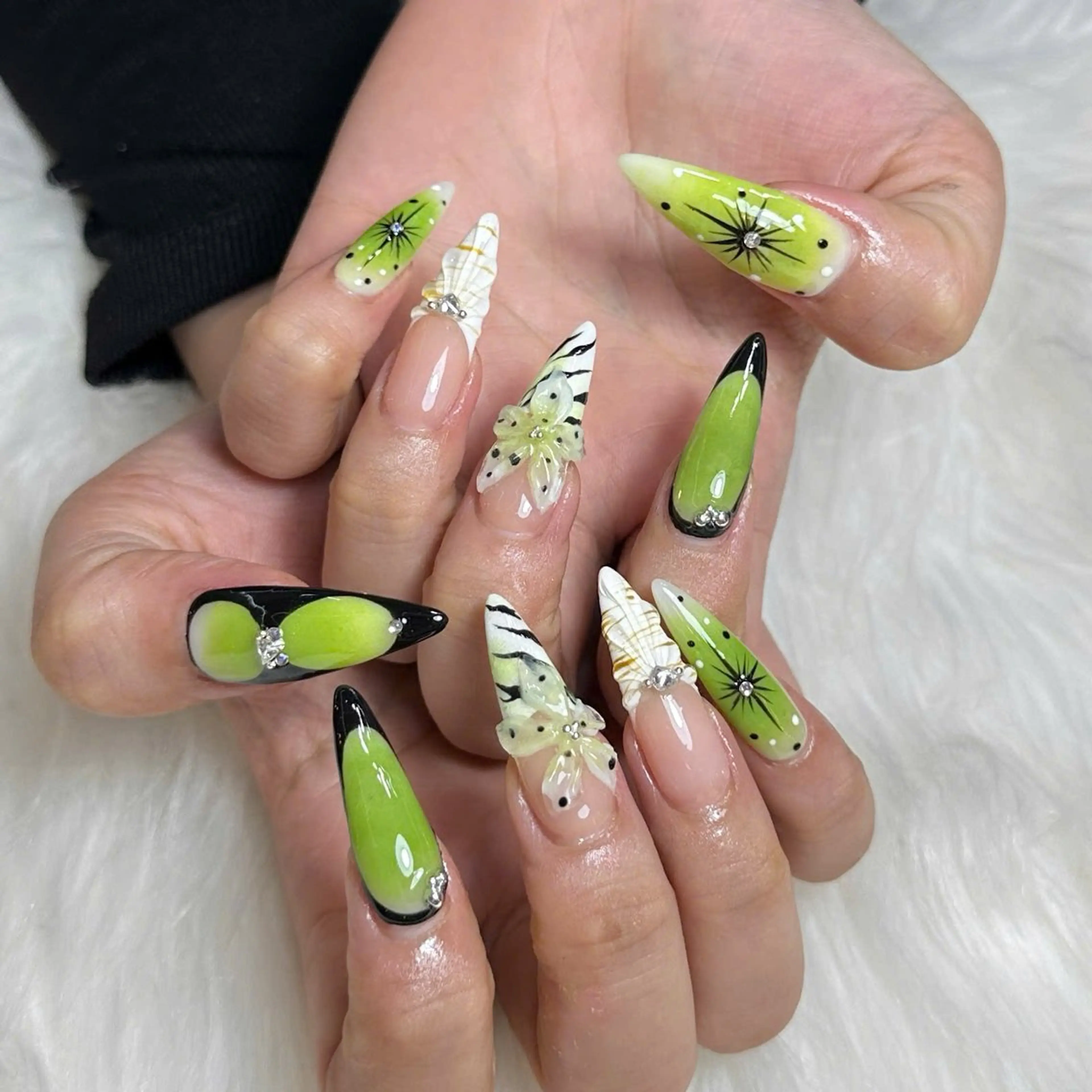 ネイル ハンドネイル The 1989 Nail Salonのネイルデザイン