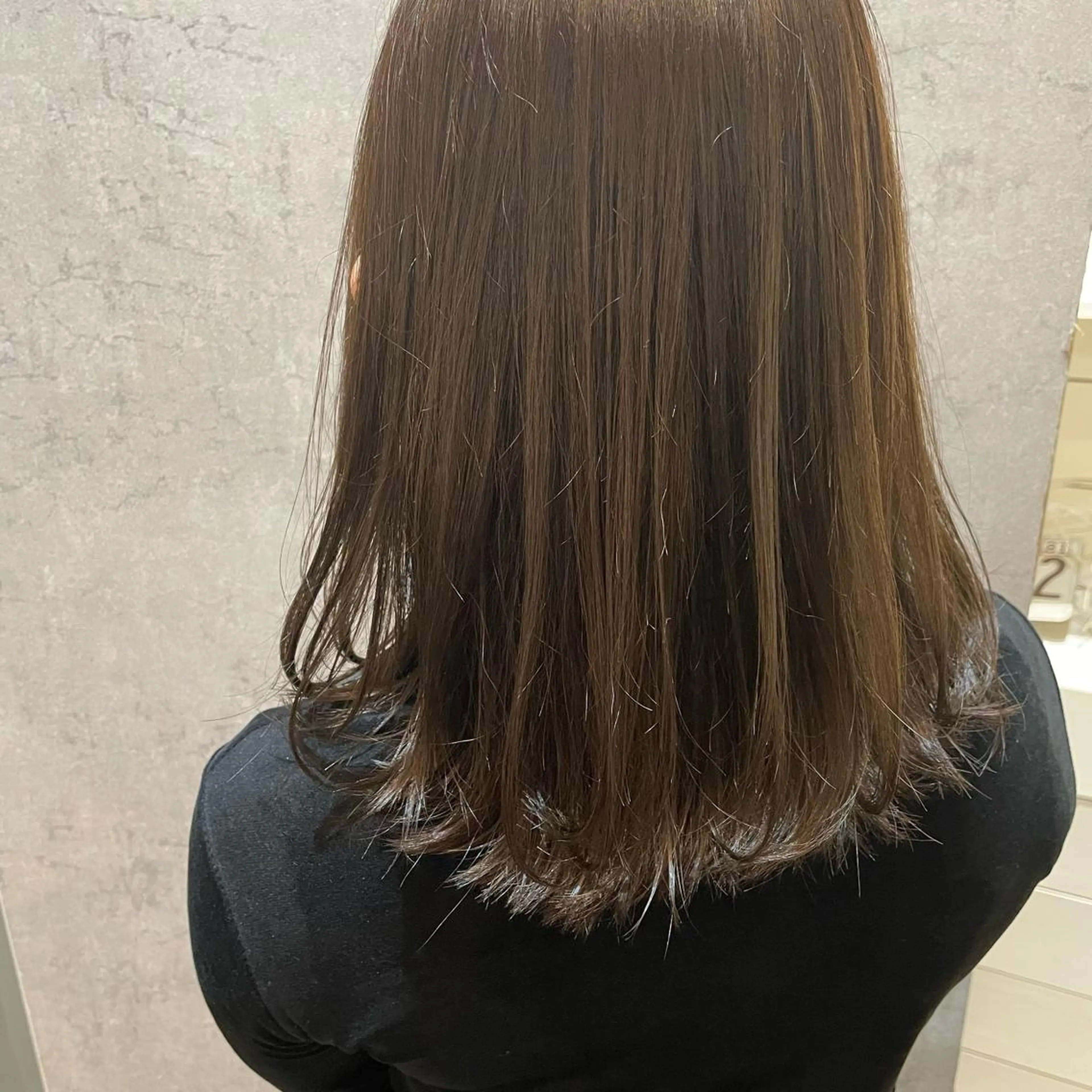 セミロング bloom296 富里所属・🫧透明感カラー🫧 ロン毛美容師のヘアスタイル