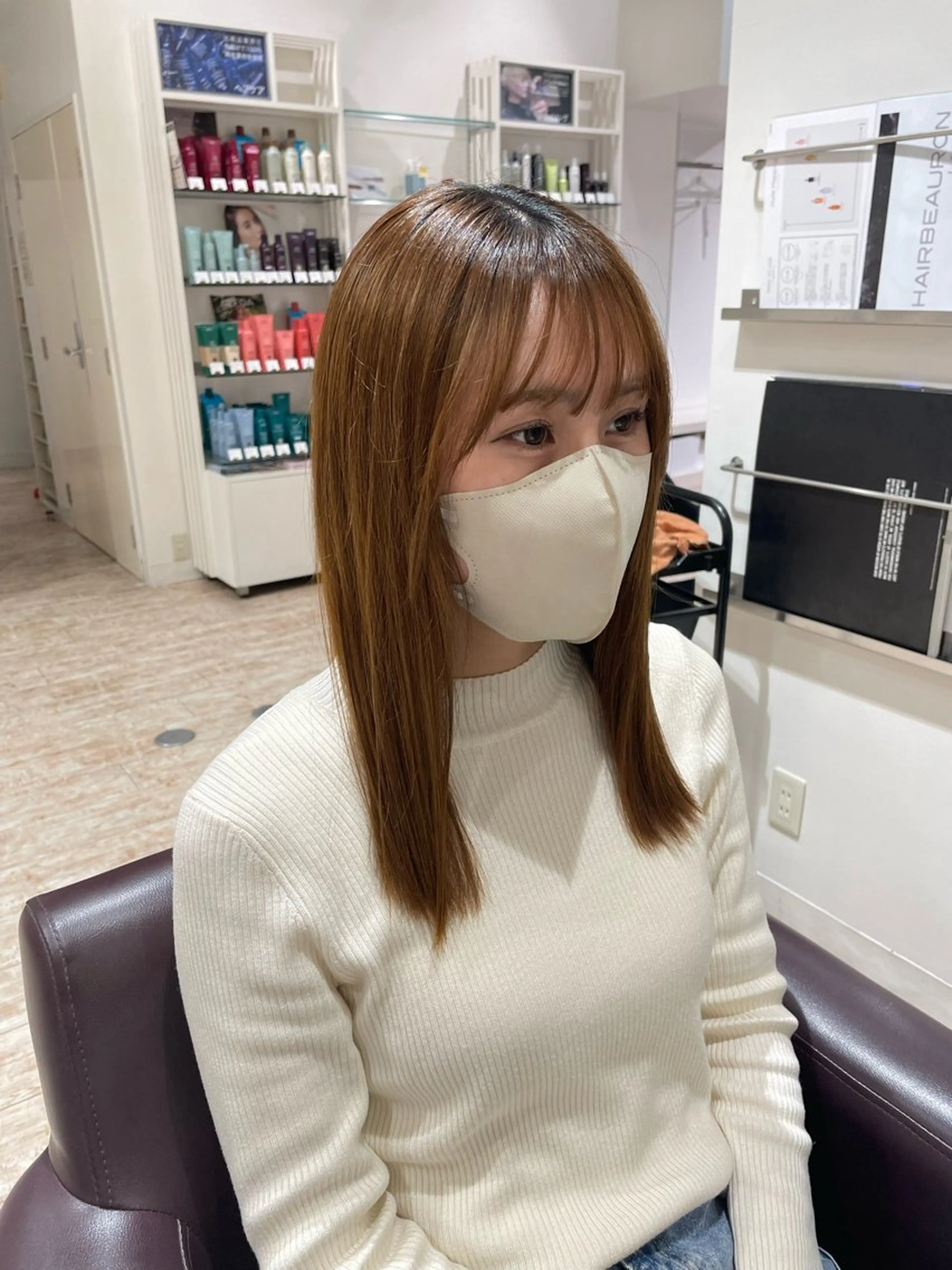 セミロング behive  駅前店所属・菊地 桃花のヘアスタイル