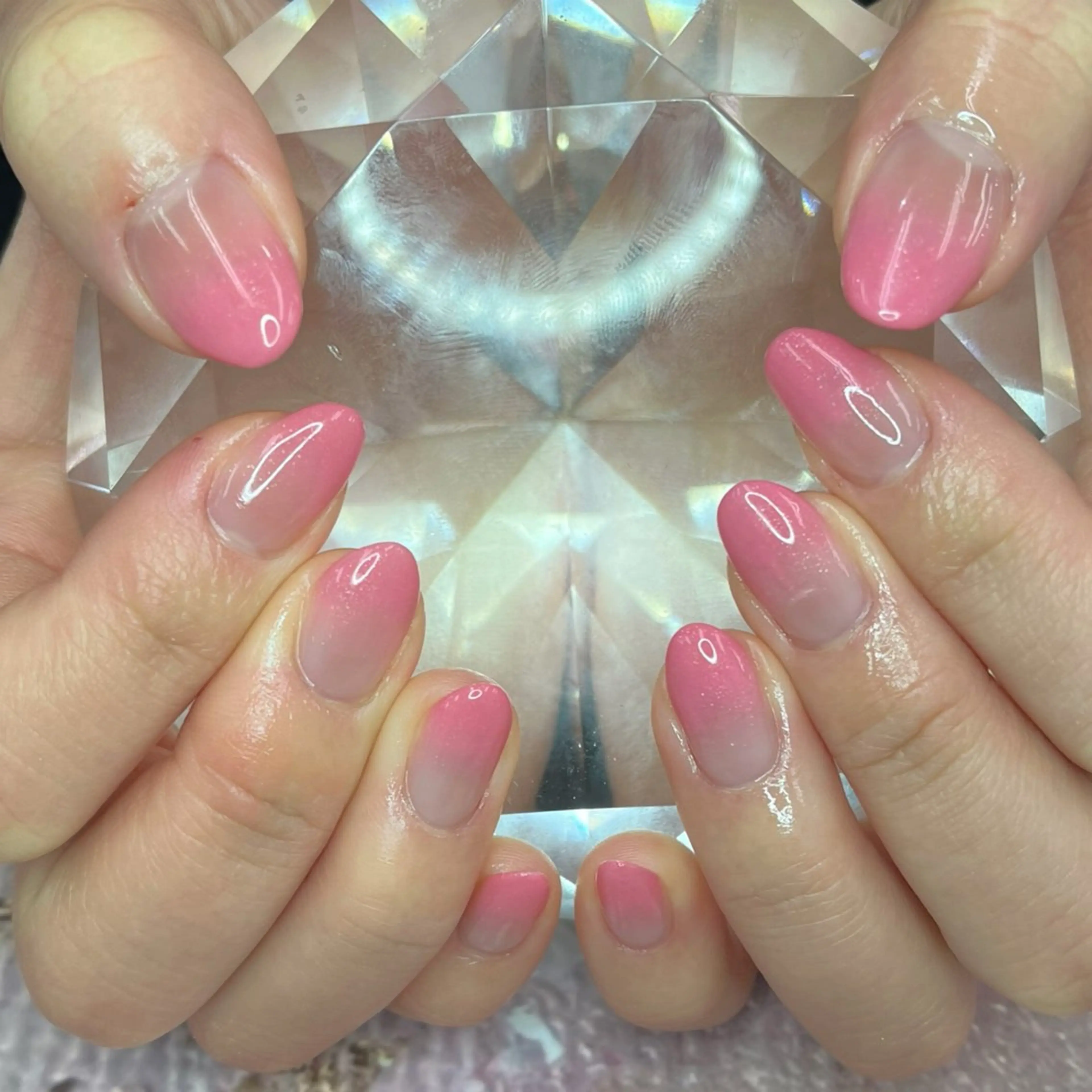 ネイル グラデーション ピンク ブルーデイジー栄本店所属・BlueDaisy 栄本店のネイルデザイン