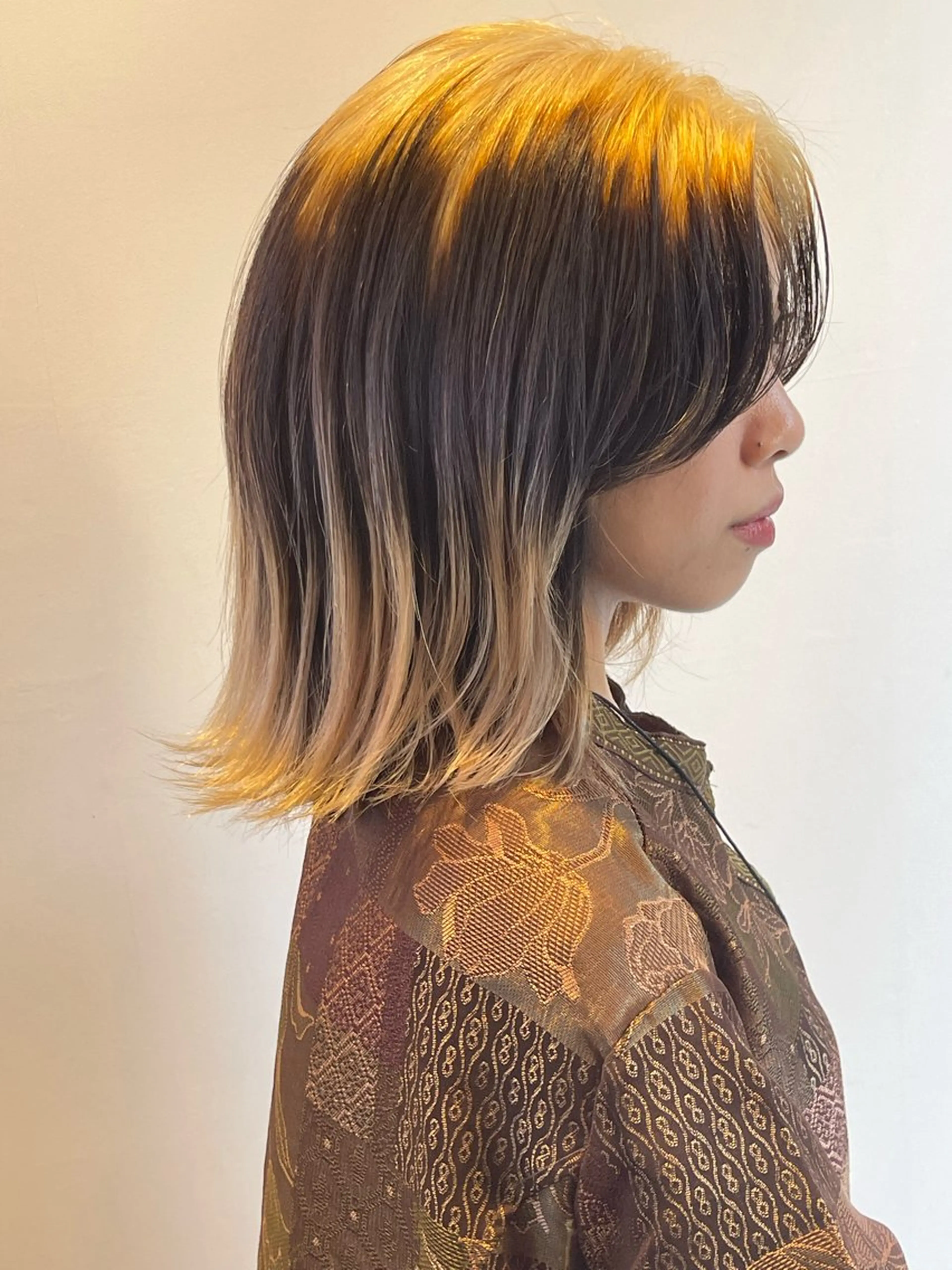 ミディアム カラー ヘアカラー ハラダ リョウセイのヘアスタイル