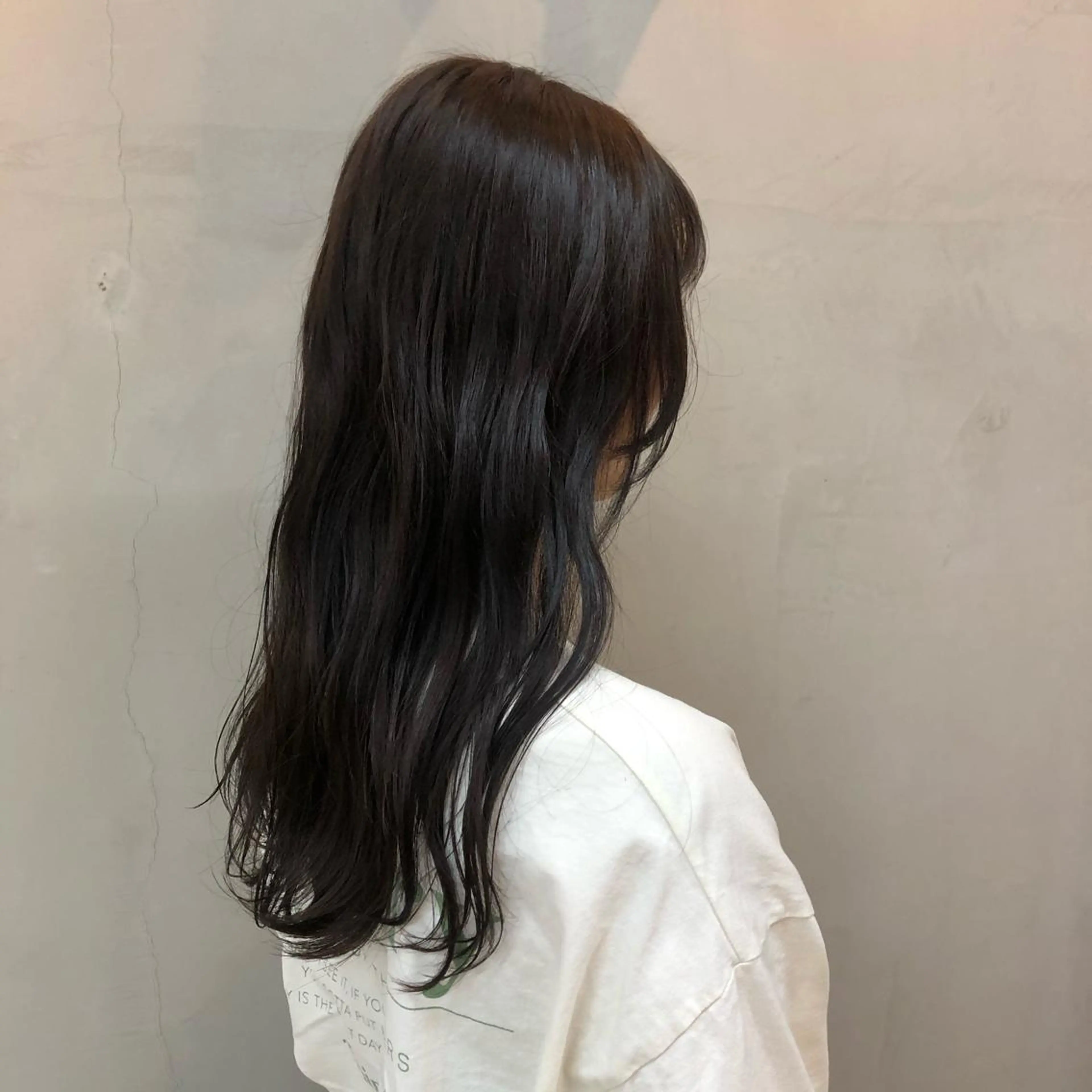 ロング アッシュ astar所属・kotono🪿 透明感カラーのヘアスタイル