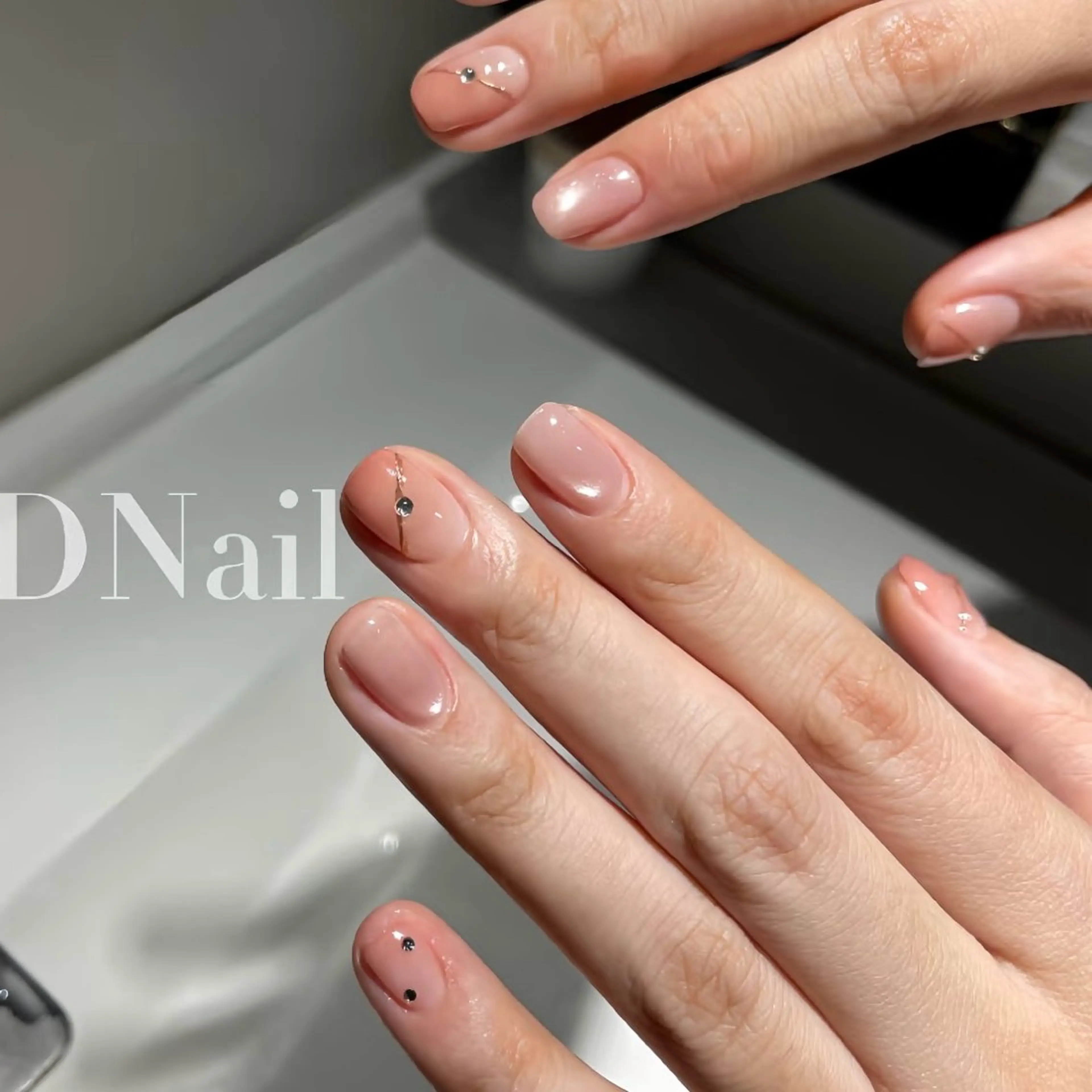 ネイル アートネイル シンプルネイル NAIL by STARry所属・スズキ ミクのネイルデザイン