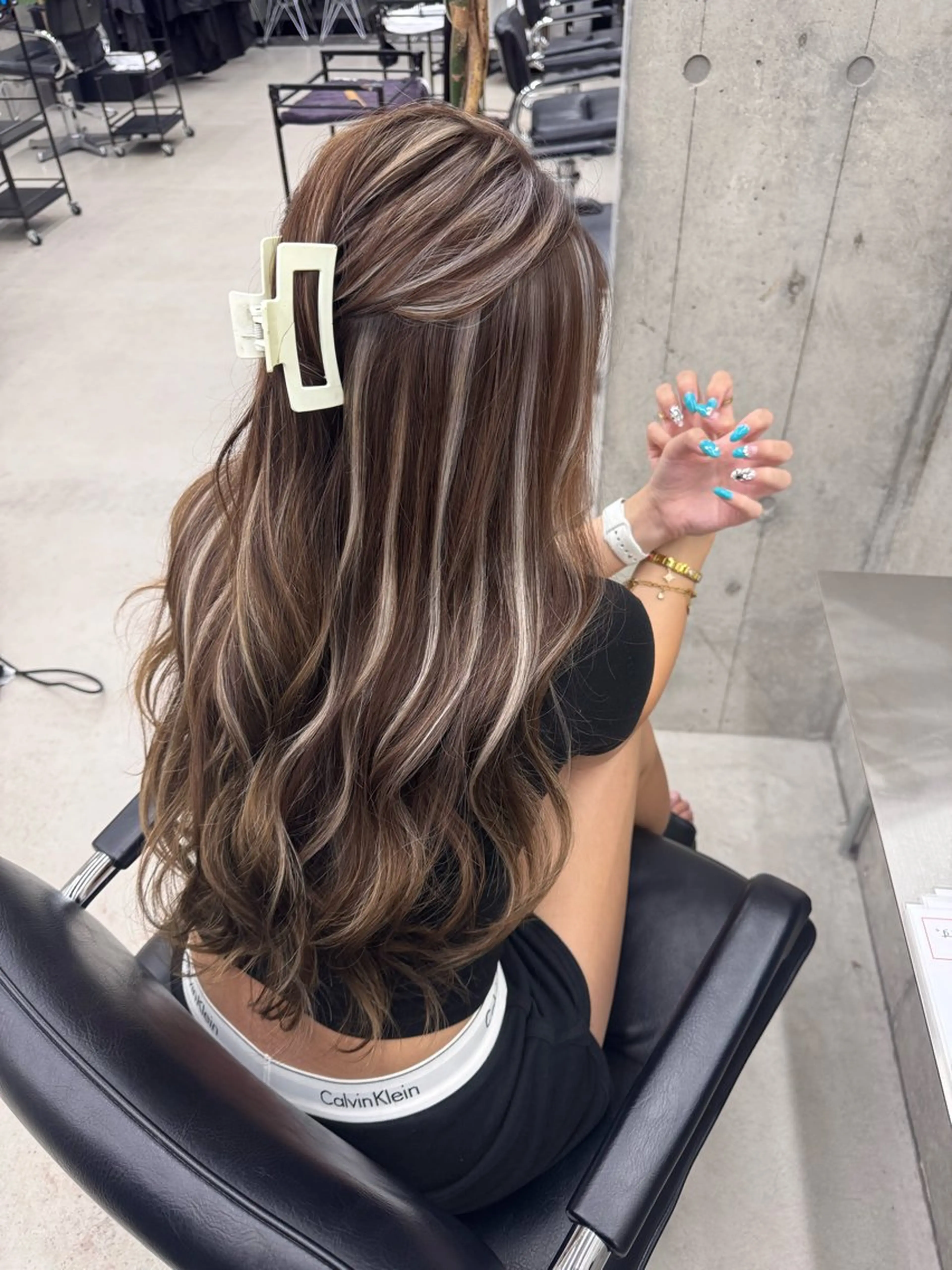 ロング カラー ヘアカラー 和木坂 日美のヘアスタイル