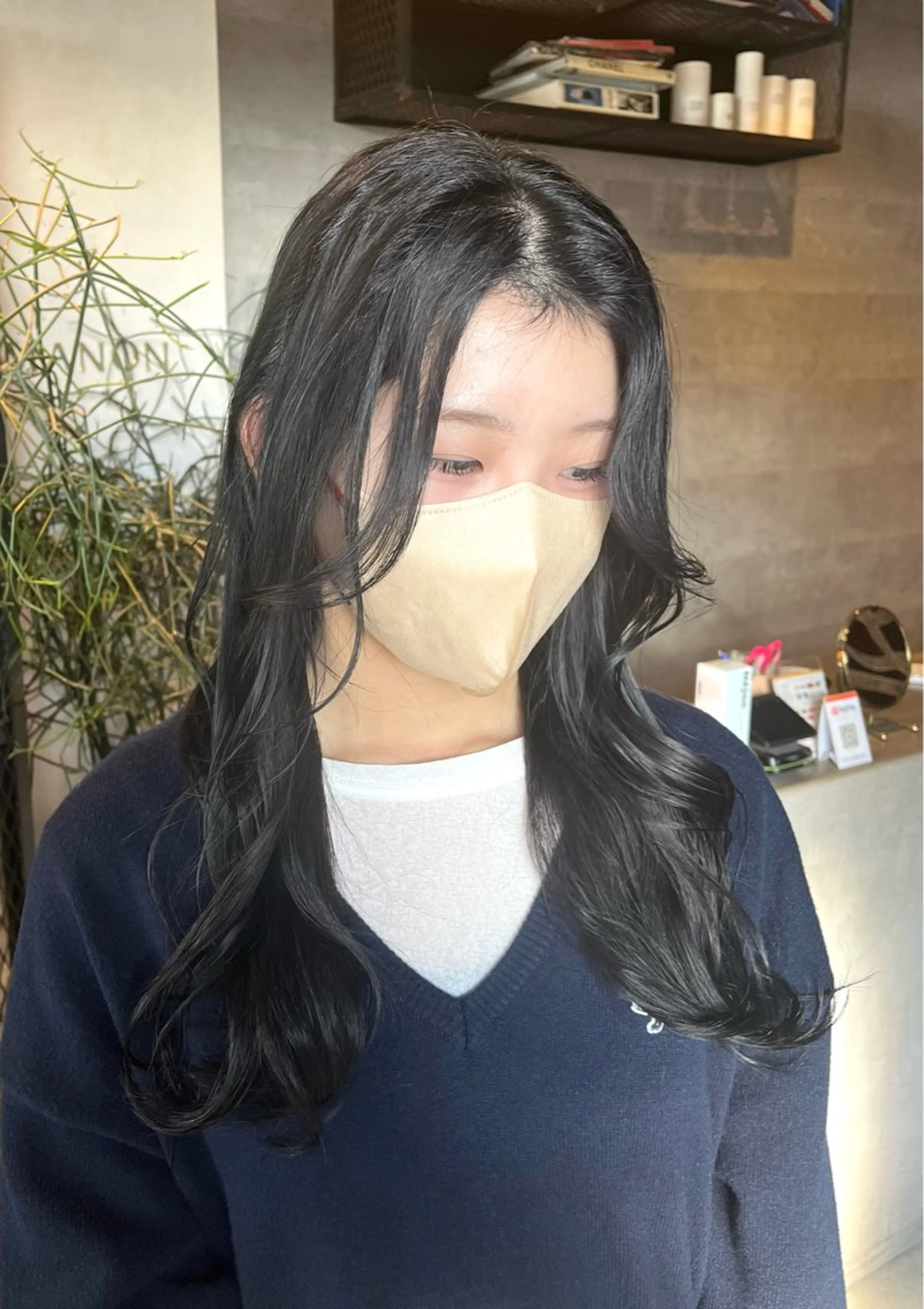 ロング カラー 透明感カラー グレージュ 顔周りカット カット ヘアカラー times salon 栄所属・韓国ヘアスタイリスト Harukaのヘアスタイル