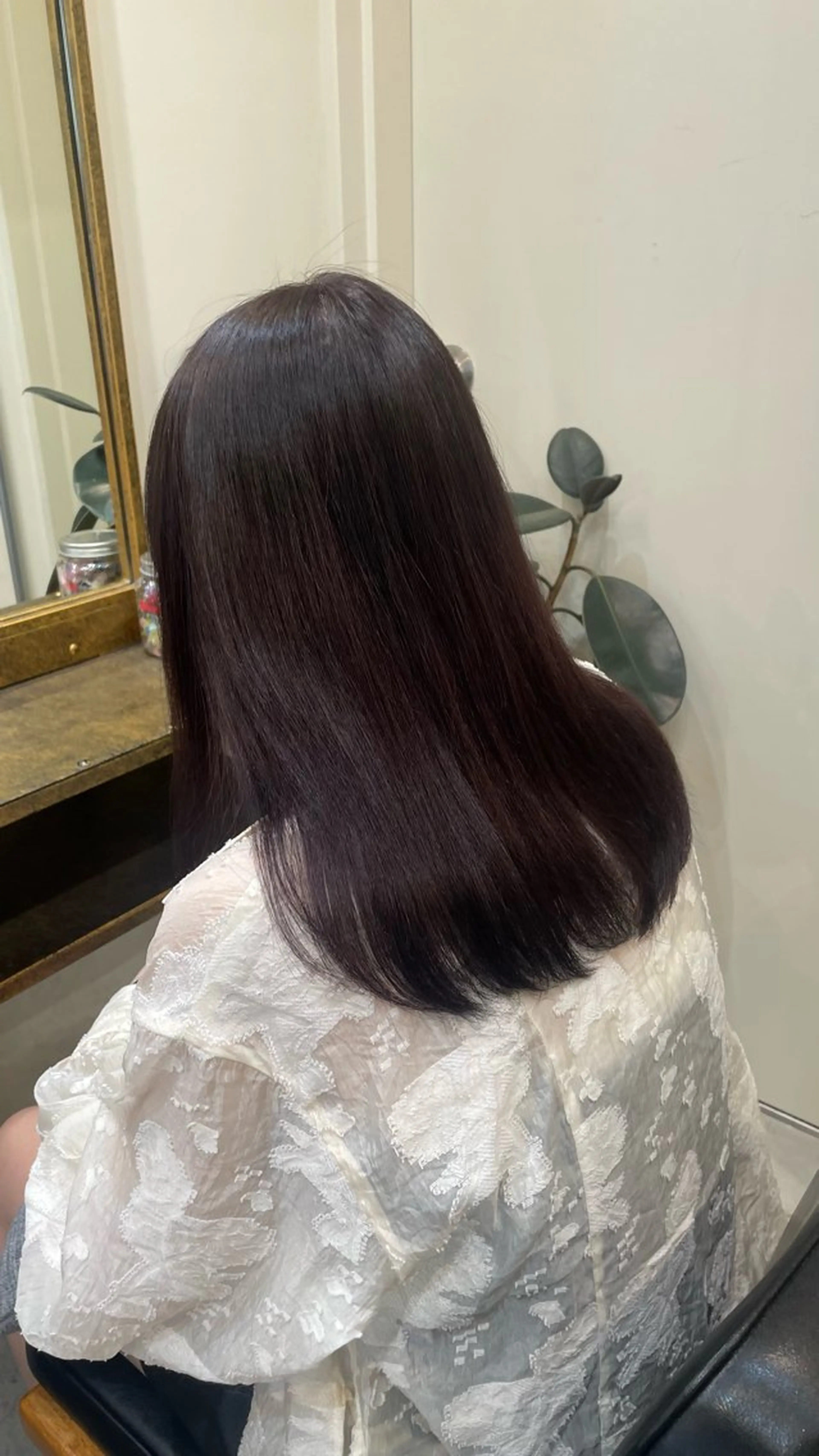 ロング カラー レイヤーカット大人気 💛吉田百花のヘアスタイル
