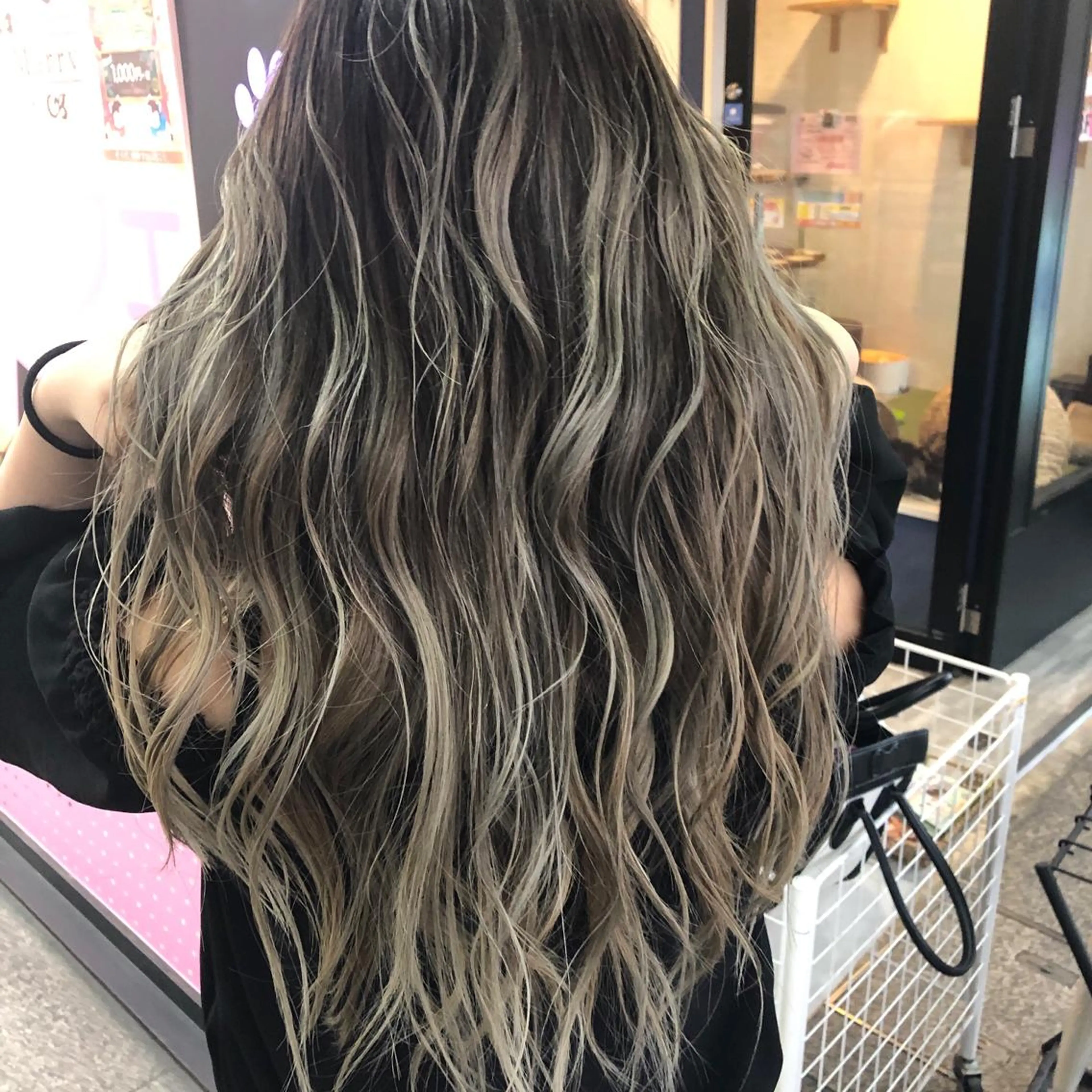 ミディアム カラー 透明感カラー ハイライトカラー 外国人風カラー ハイライト ヘアカラー JILBLAN京都 ショート/ハイライトのヘアスタイル