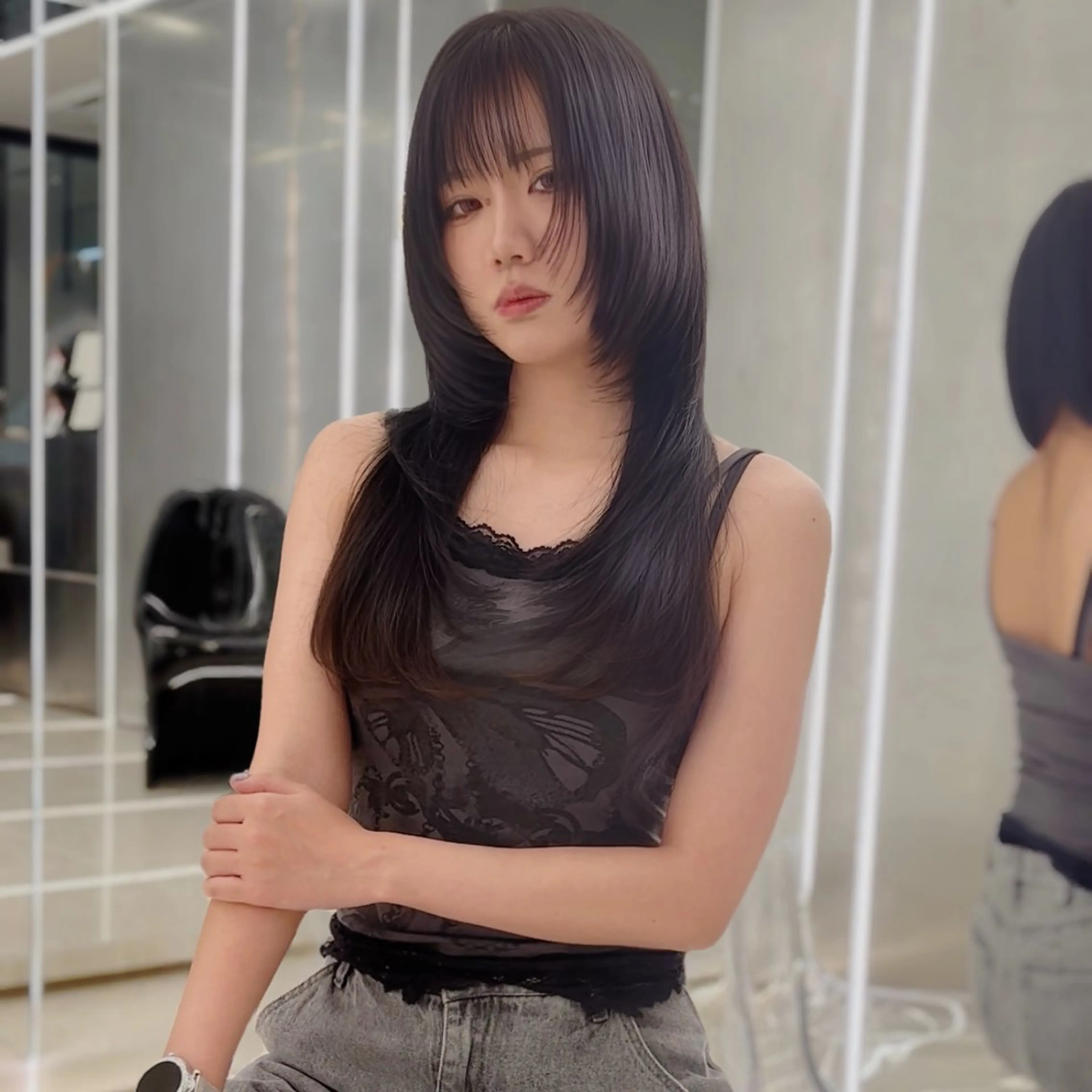 ミディアム 顔周りカット レイヤーカット ウルフカット ウルフレイヤー カット ヘアカラー トリートメント chorule 所沢プロぺ通り店所属・高野 恭佑のヘアスタイル