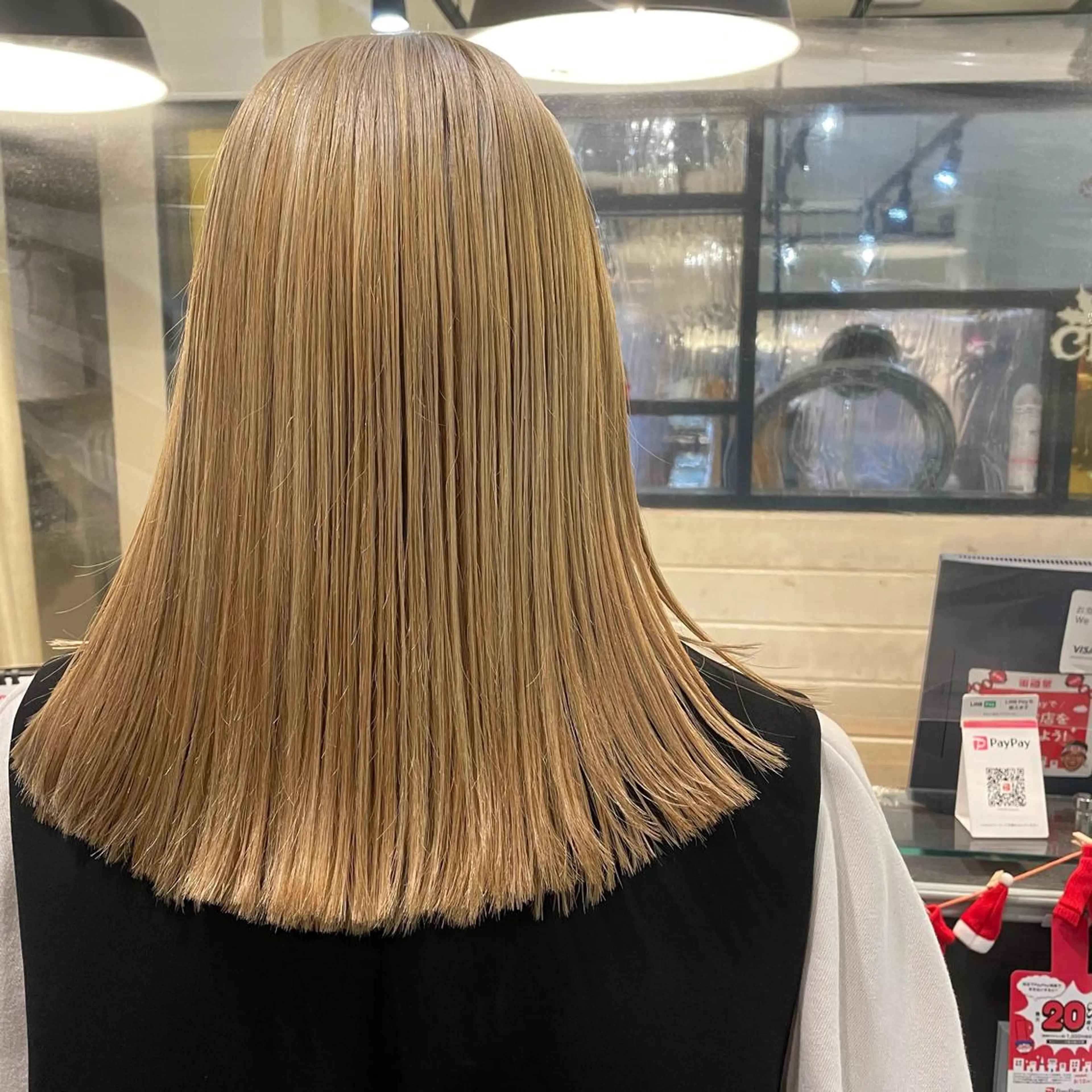 ミディアム カラー スナコザワ レナのヘアスタイル