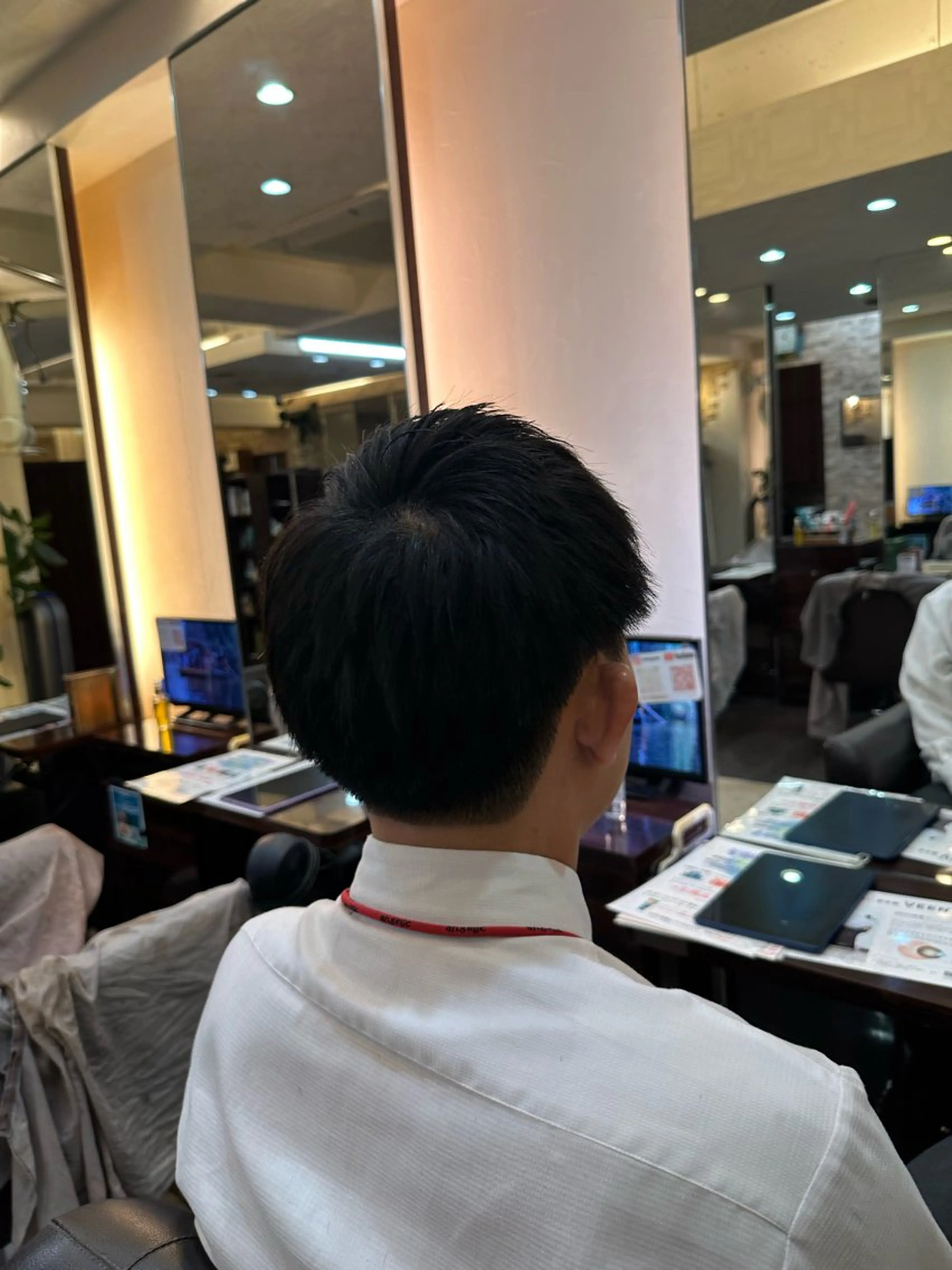 メンズ アップバング センターパート メンズ韓国風 韓国マッシュ マッシュウルフ 縮毛矯正&髪質改善/ きょうの🐺のヘアスタイル