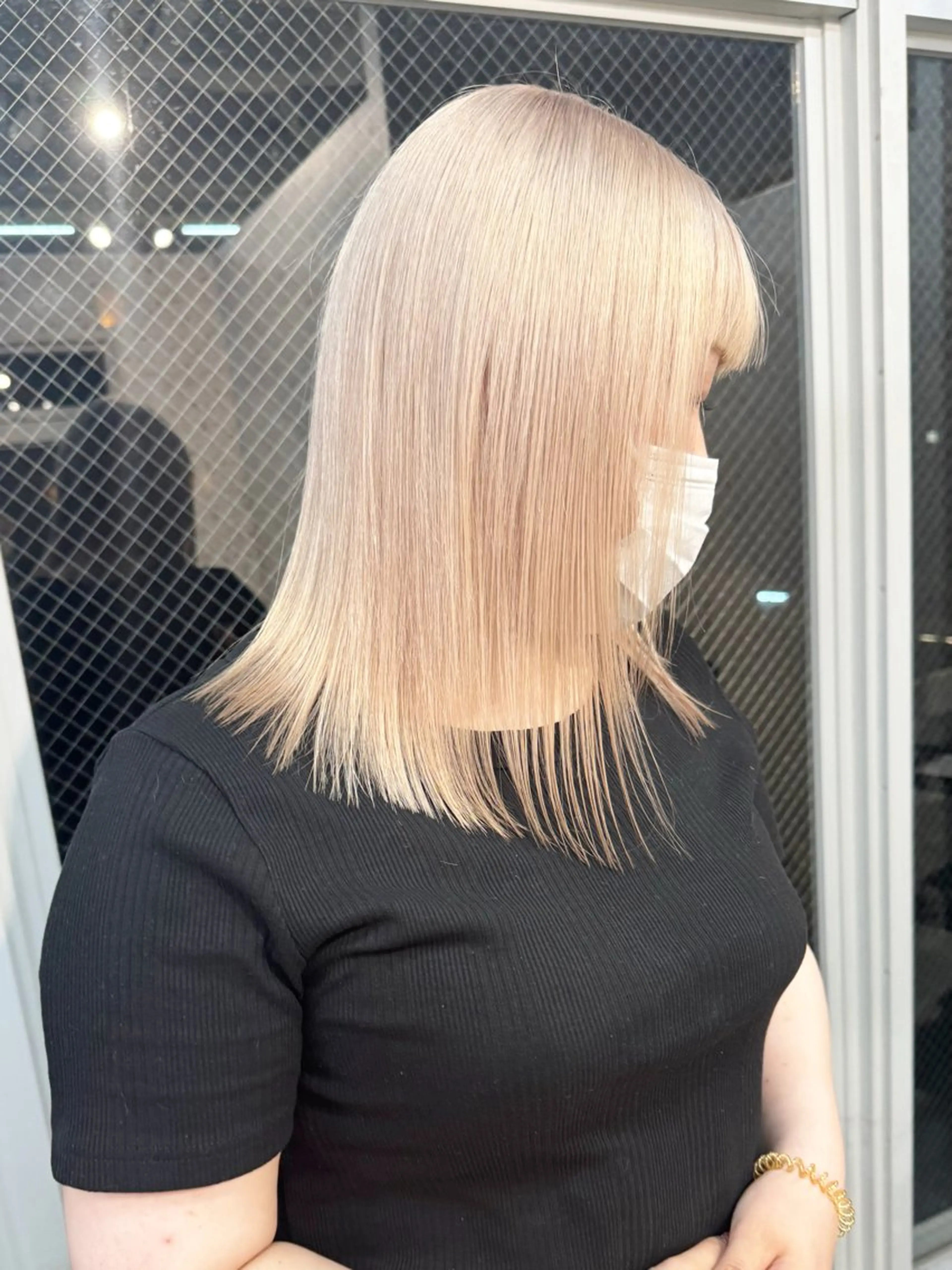 ミディアム カラー ヘアアレンジ ミディアムパーマ ブリーチ ブロンド ケアブリーチ ダブルカラー ヘアカラー トリートメント lani 天神大名/ブリーチのヘアスタイル