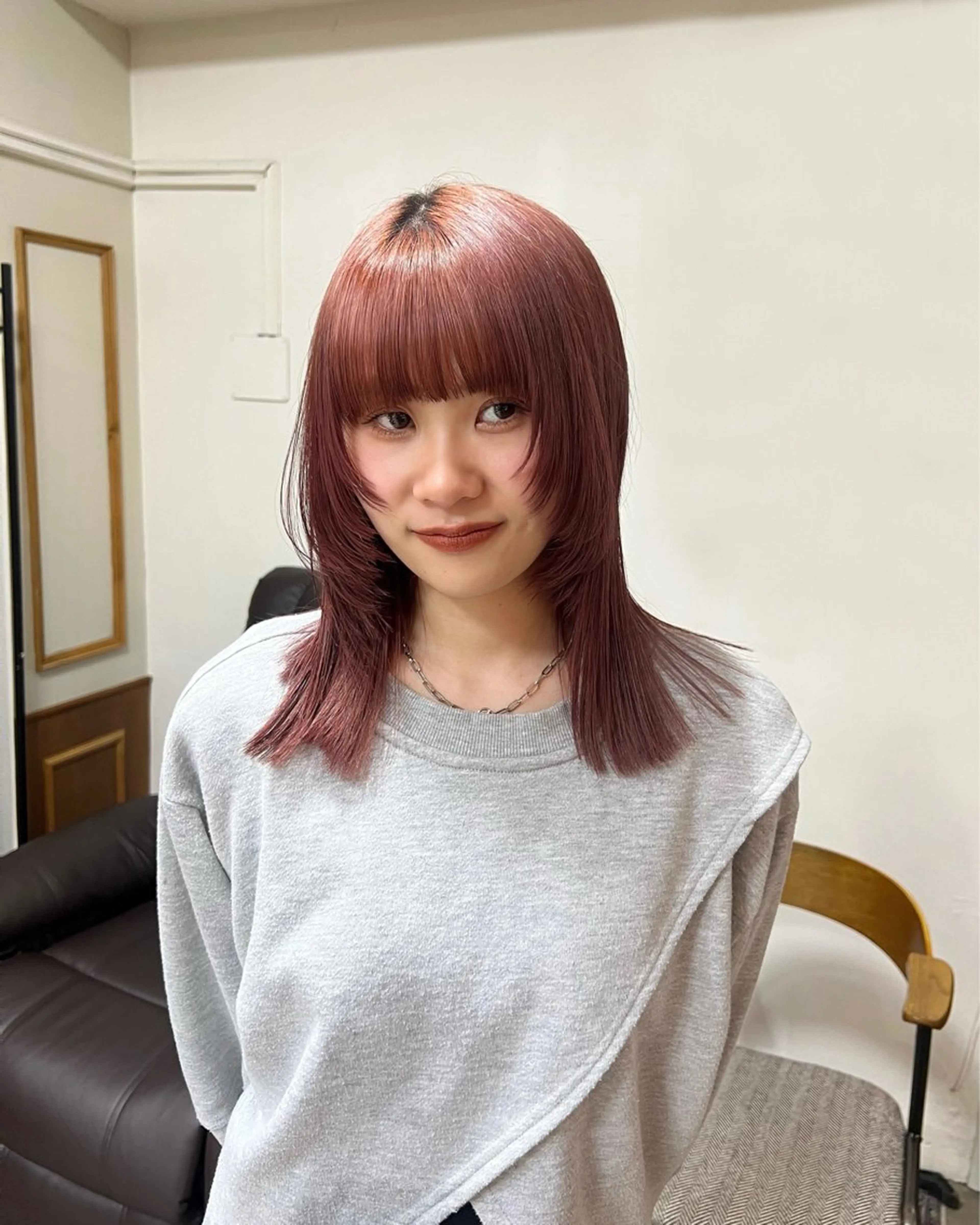 ミディアム 顔周りカット レイヤーカット ヘアカラー トリートメント まろやか透明感カラー ♡MANAのヘアスタイル