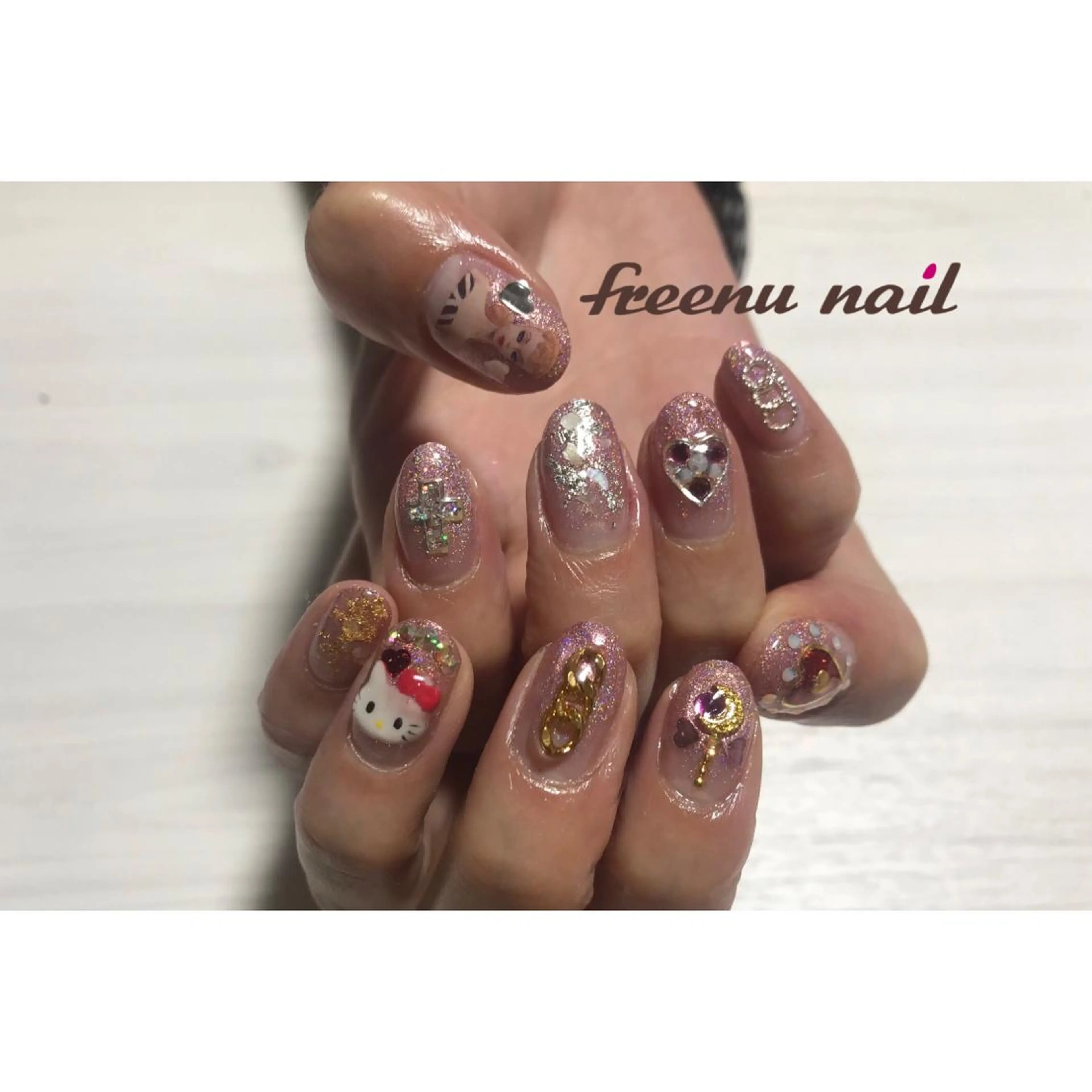 ネイル freenu nail【24H】のネイルデザイン