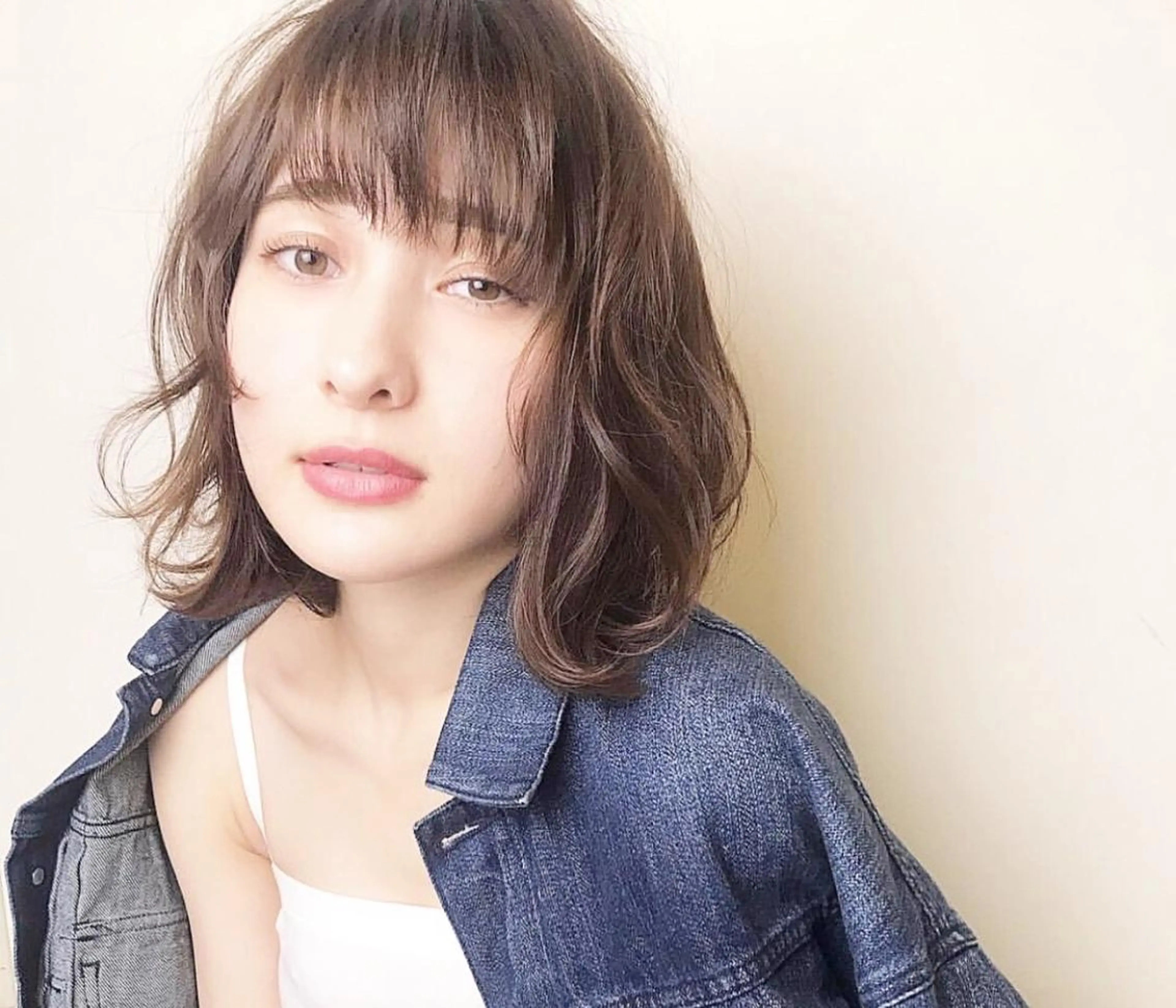 ミディアム 岡山 亮介のヘアスタイル