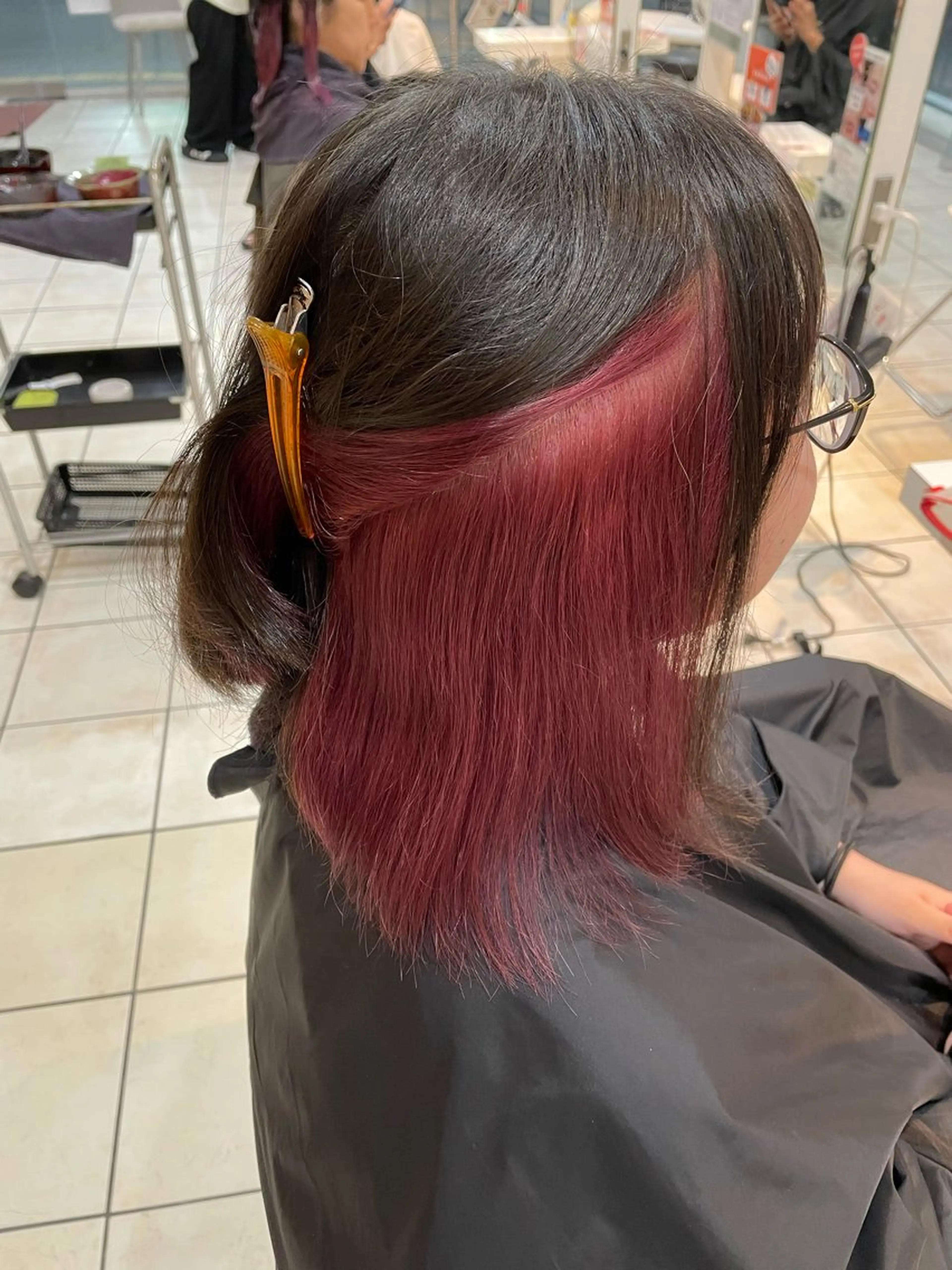 セミロング ヘアカラー トリートメント まつ毛/アイブロウ /髪質改善カラーのヘアスタイル
