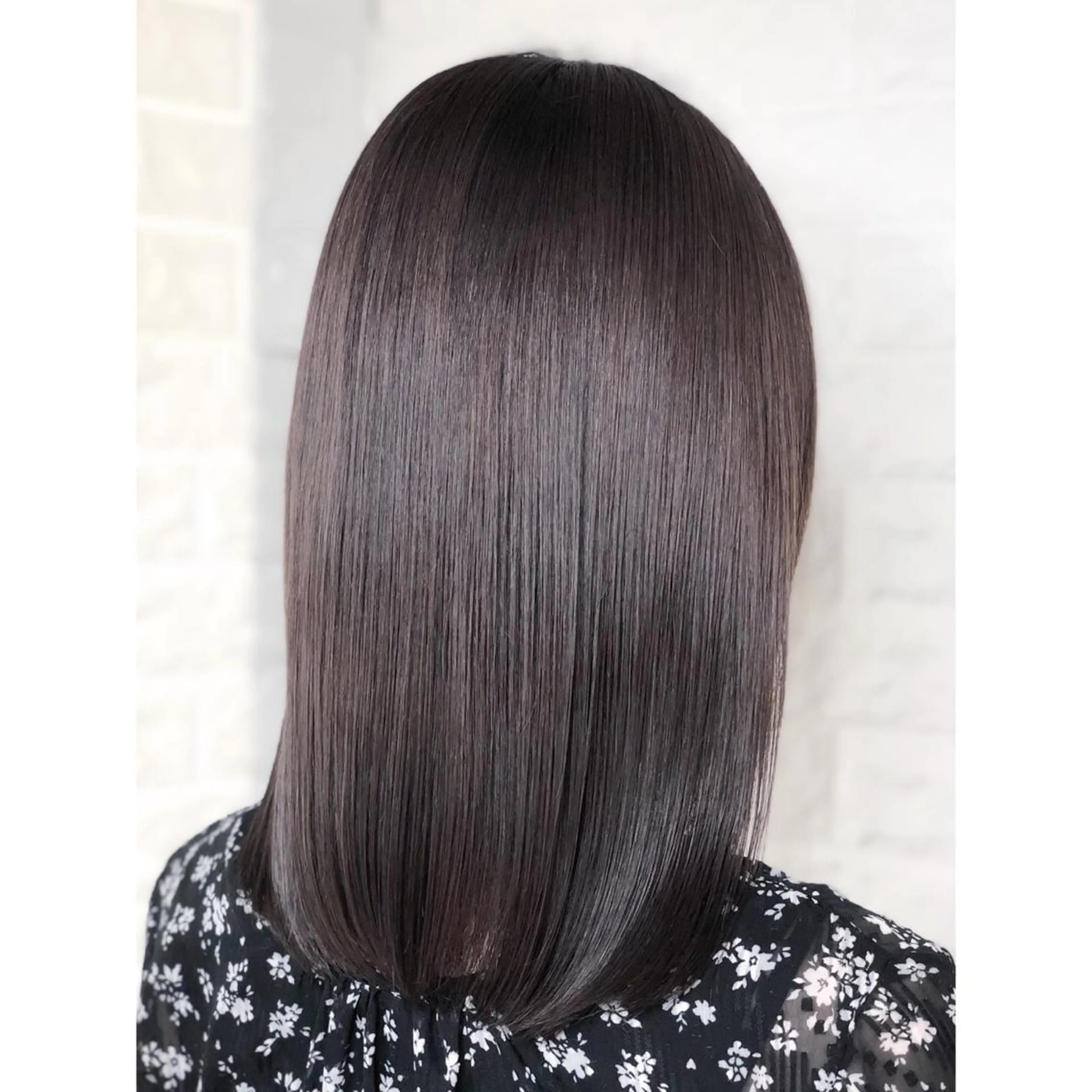 ミディアム カラー グレージュ ピンクカラー 髪質改善 KIZU 髪質改善 オカルト怪談のヘアスタイル