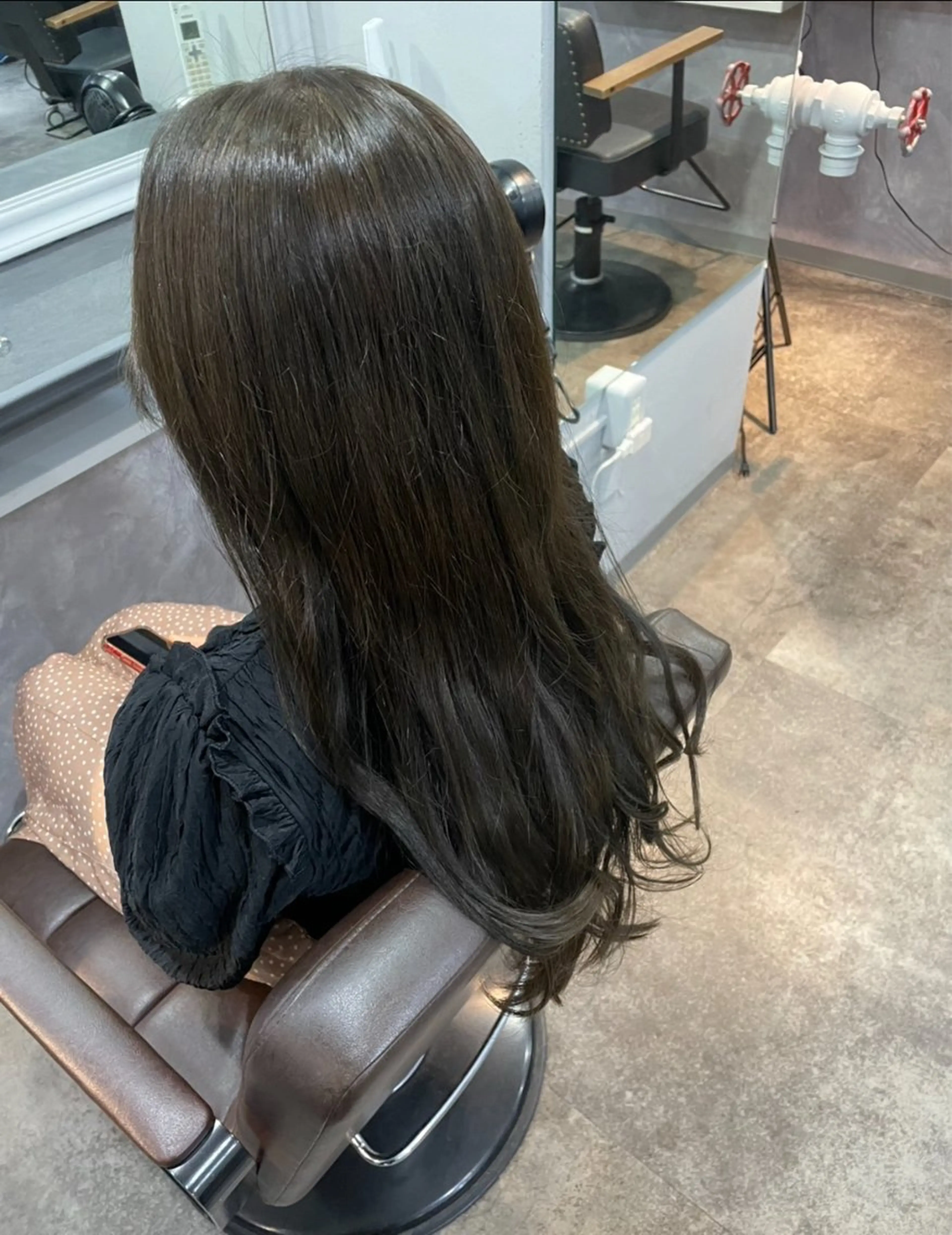 カラー 勝田 茉桜のヘアスタイル