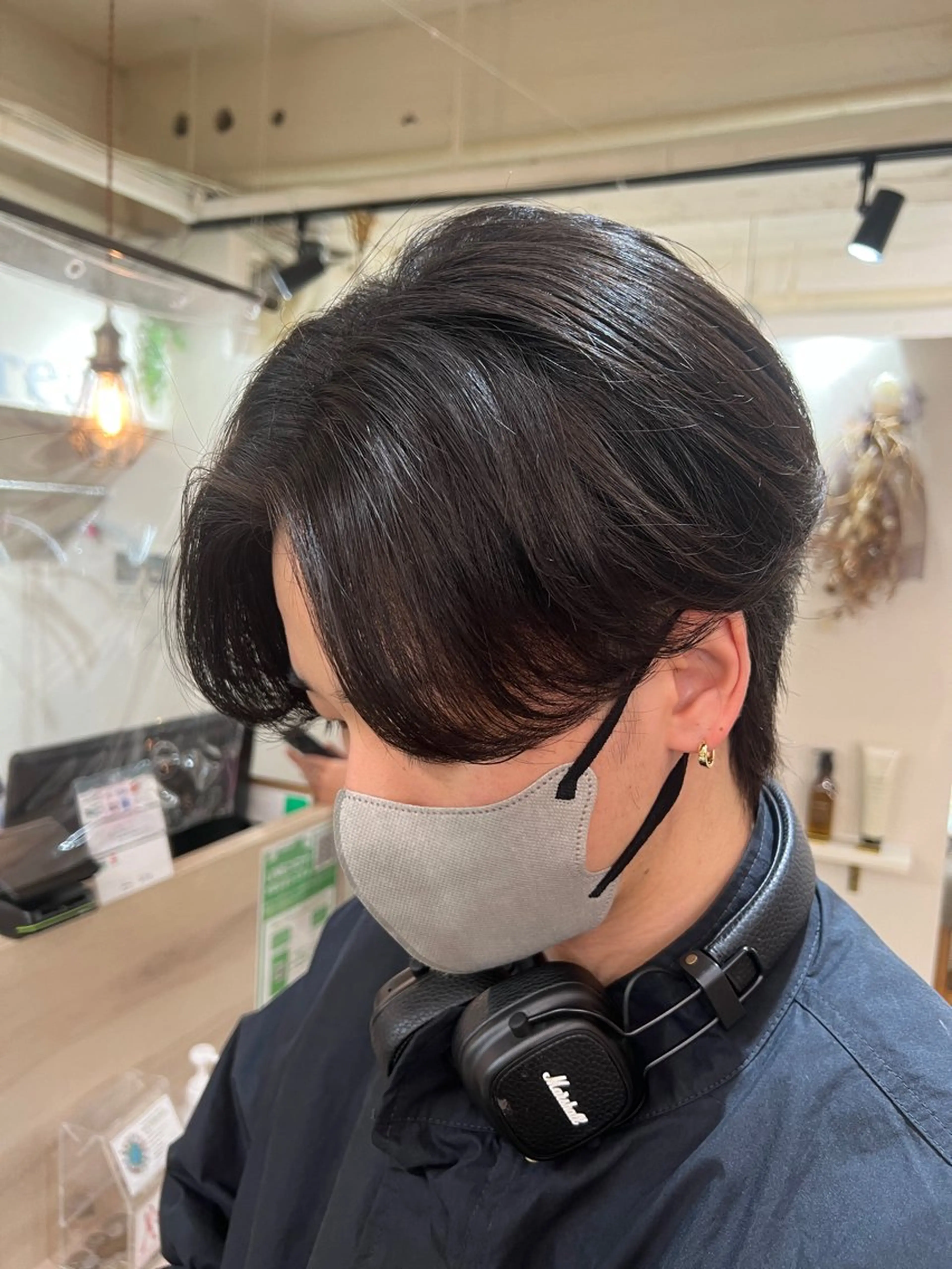 ミディアム パーマ メンズ ミディアムパーマ センターパート メンズ韓国風 メンズパーマ 韓国風ヘア カット パーマ メンズカットパーマ ✂️ JOYAのヘアスタイル