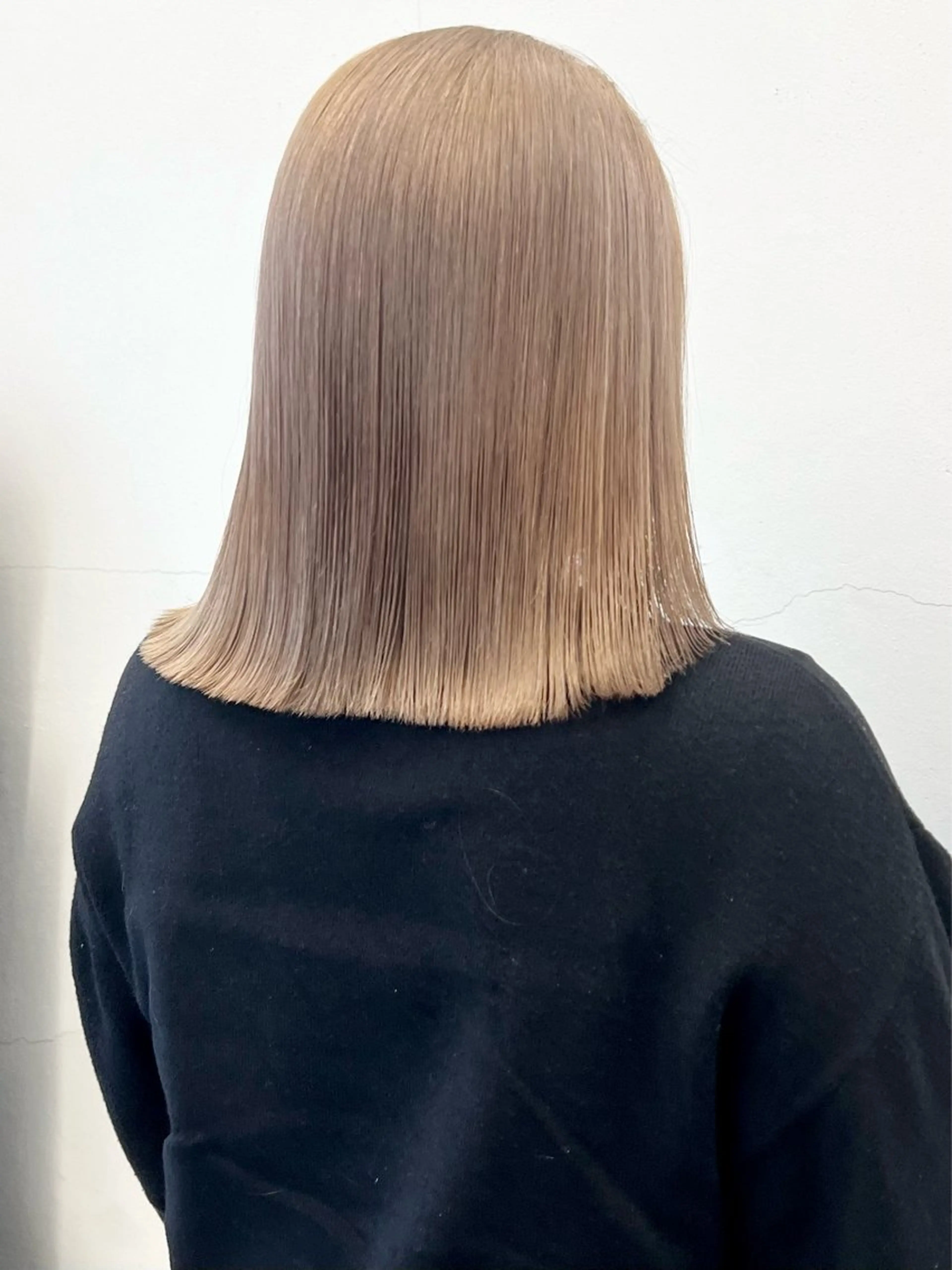 ミディアム カラー アッシュ ベージュカラー ブリーチ ケアブリーチ ダブルカラー カット ヘアカラー トリートメント HARU//原宿🤍 リピート率NO.1のヘアスタイル