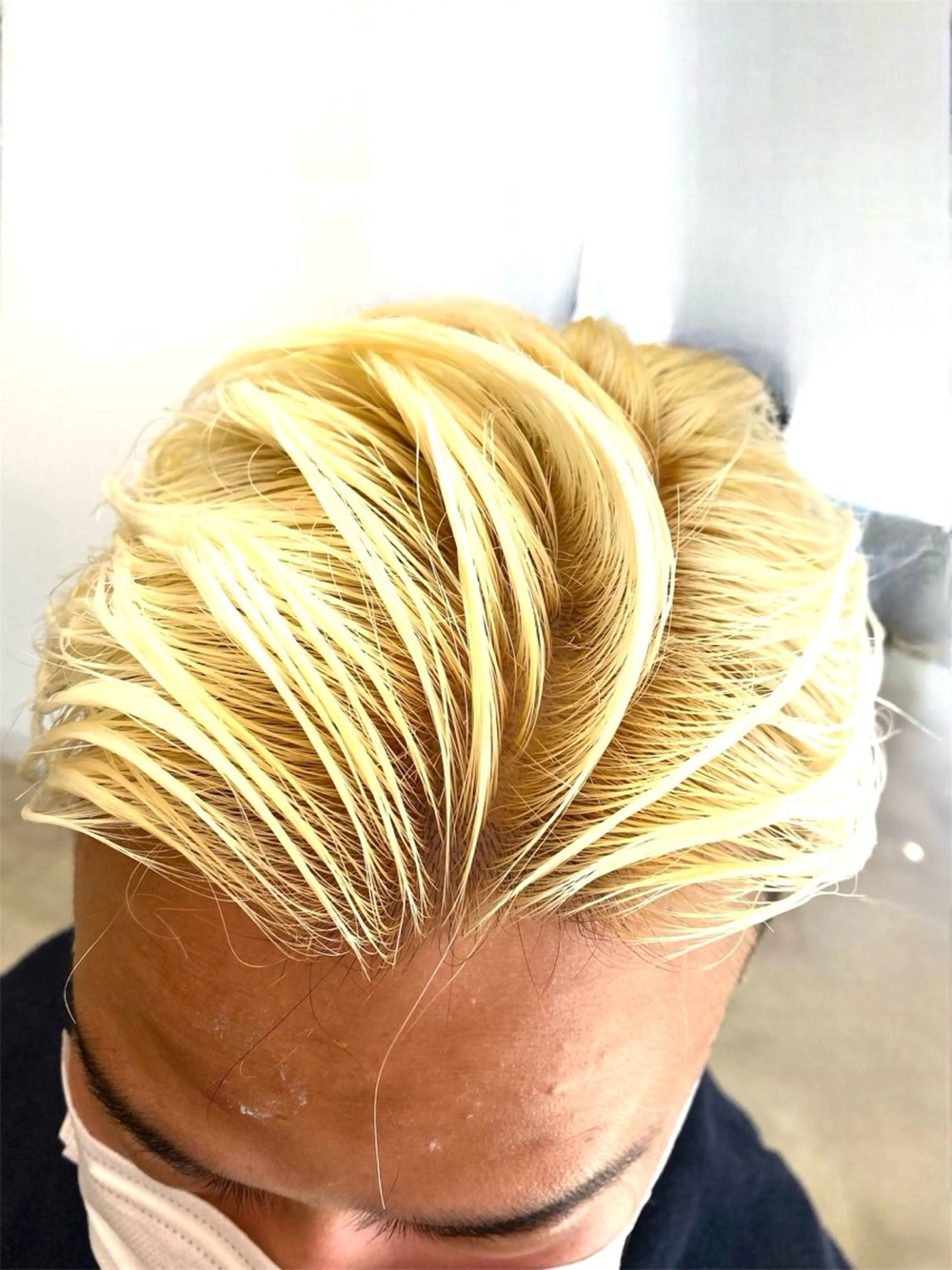 メンズ メンズブリーチ メンズハイトーン カット ヘアカラー HARUKI  MINATO Japan広島紙屋町店所属・hmj紙屋町店 脊戸智志のヘアスタイル