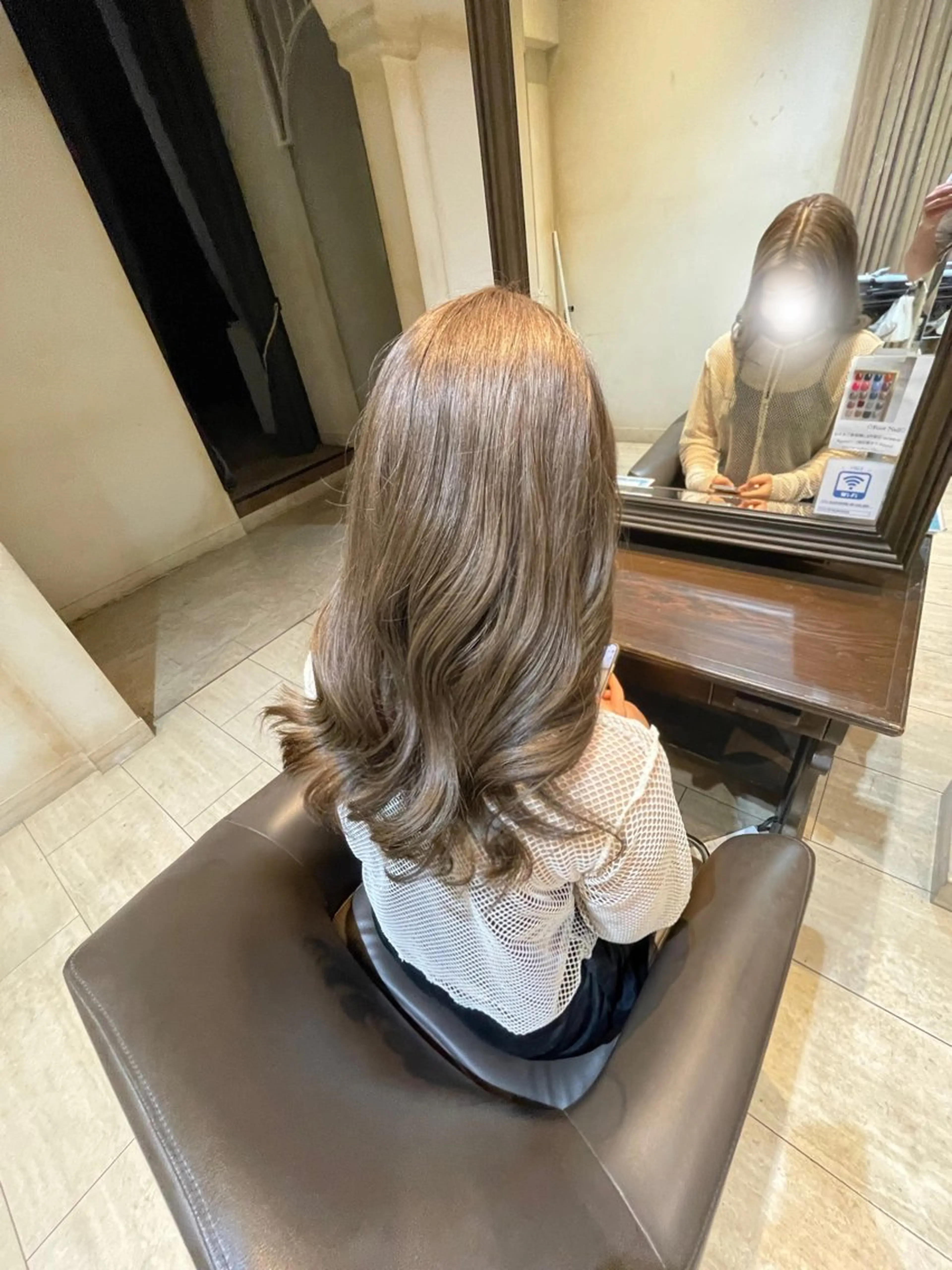 ロング カラー 長谷 若奈のヘアスタイル