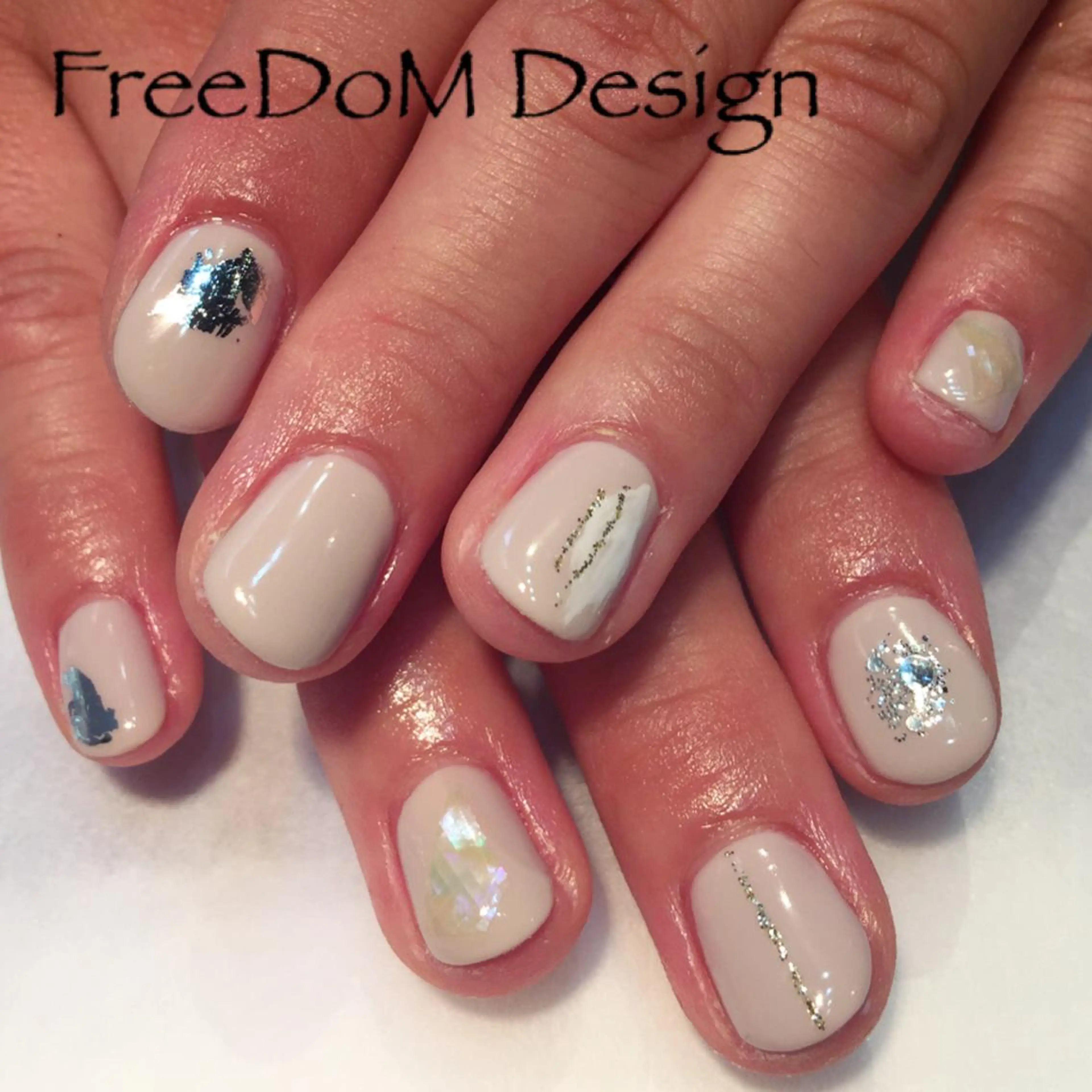 ネイル アートネイル ＦreeDoＭ   Design所属・W KUMIのネイルデザイン