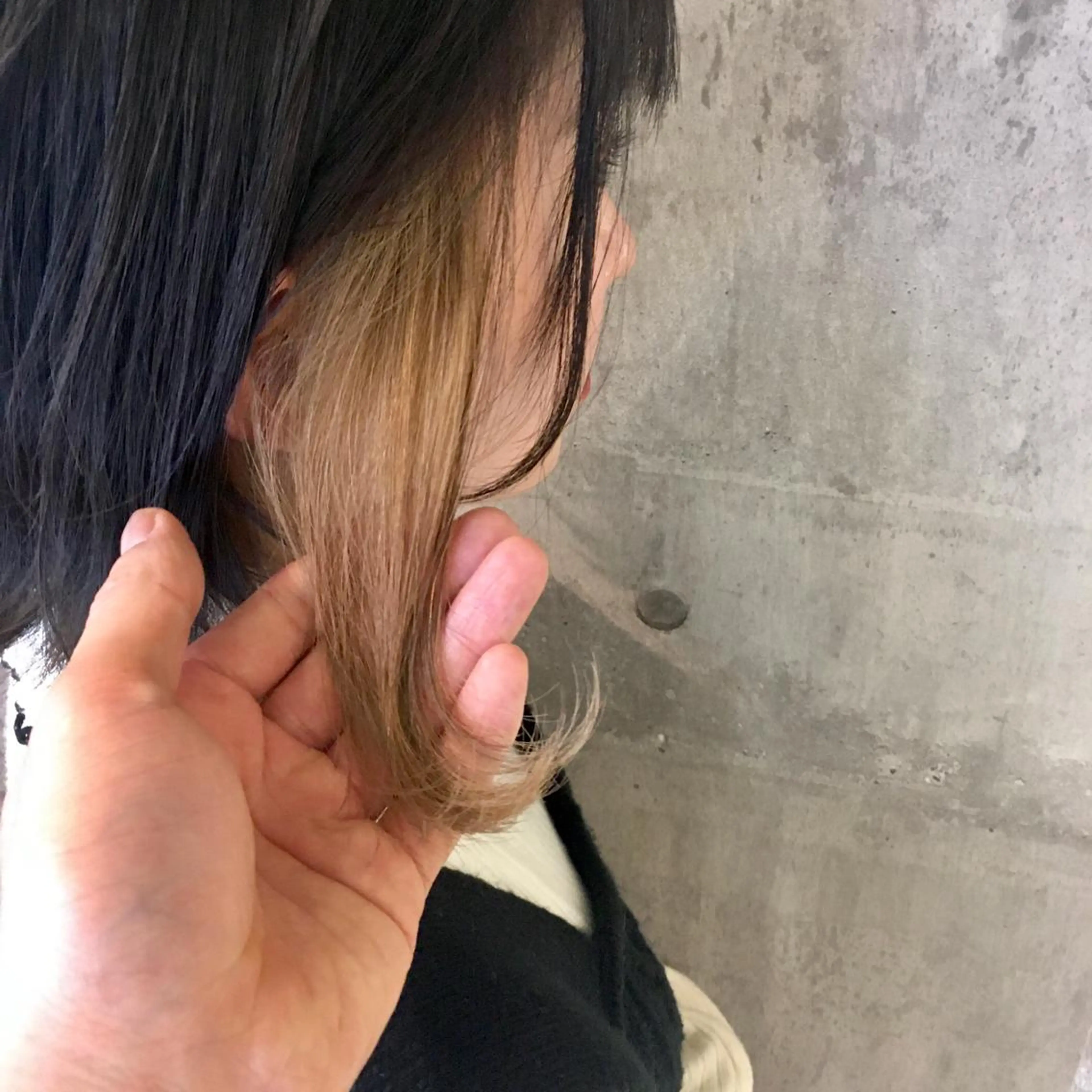 ショート カラー カット ヘアカラー トリートメント 髪質改善ｶﾗｰ ｹｱﾌﾞﾘｰﾁ/ﾀﾑのヘアスタイル