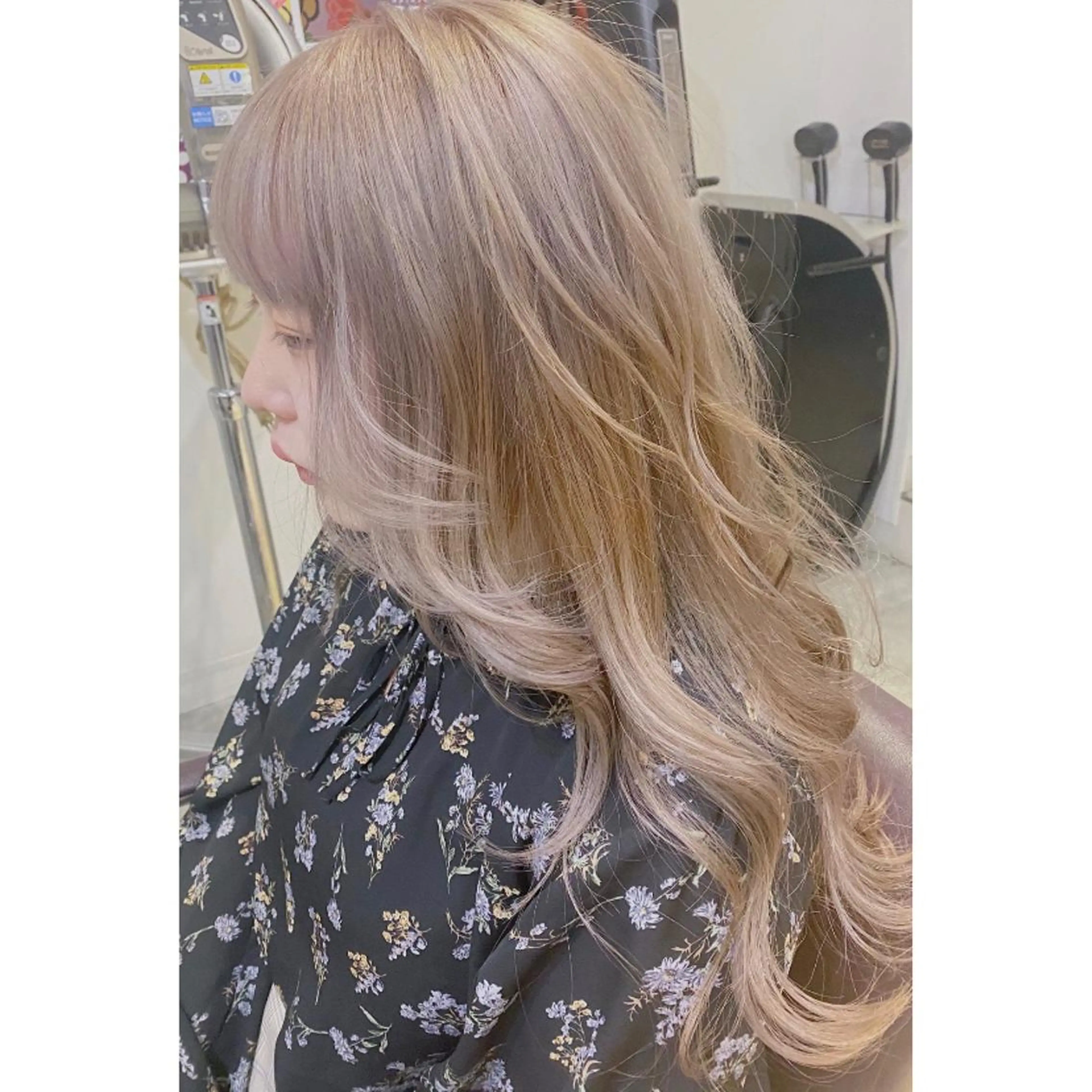ロング 仲丸 茜のヘアスタイル