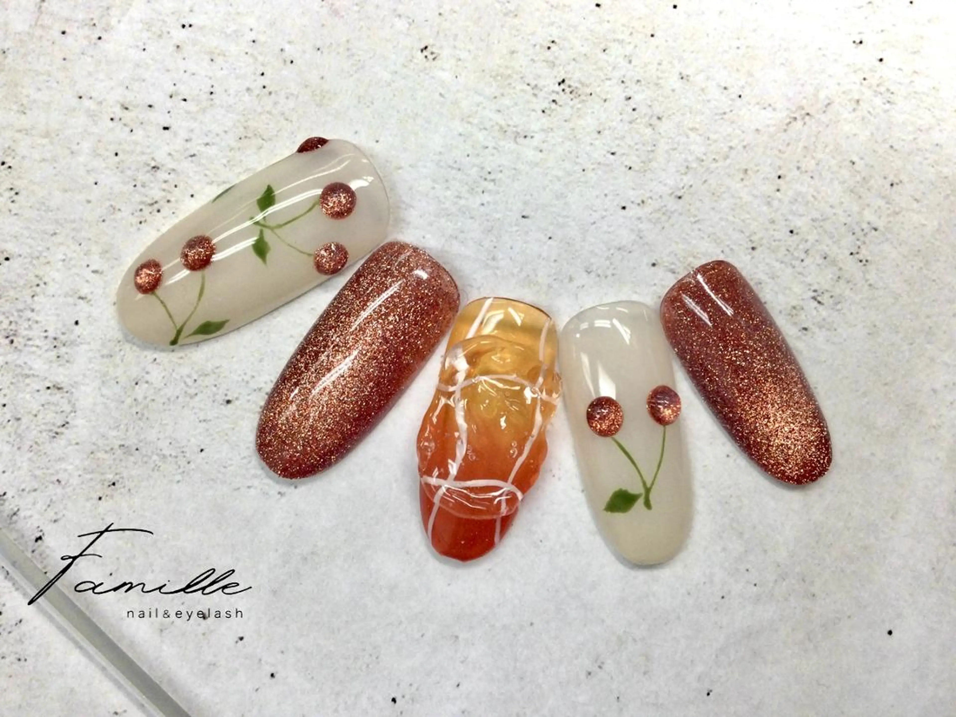 定額Dコース💅デザインサンプルの中から選べます✨配置変更・色変え可能☝️の写真
