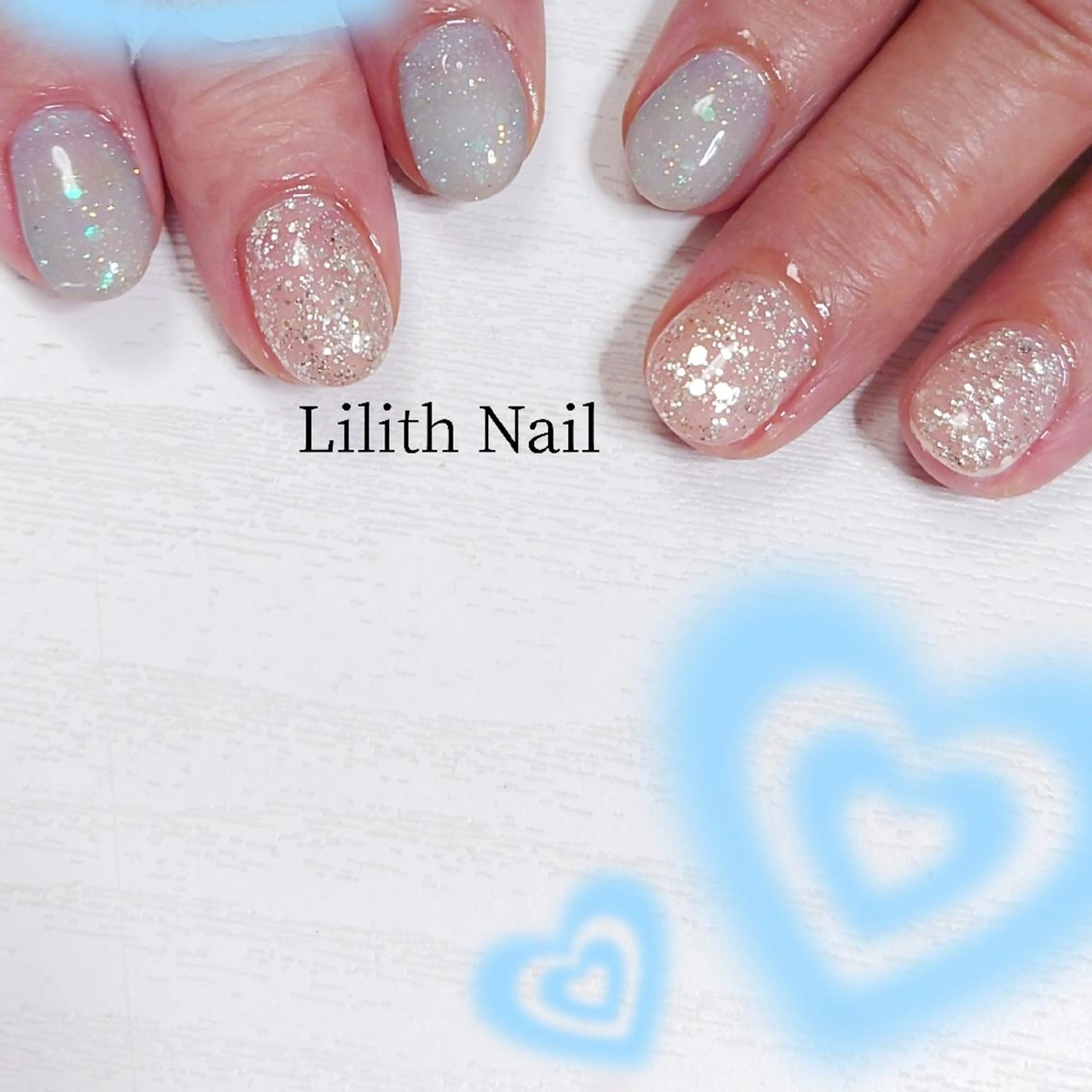 ネイル ブルー ラメ(グリッター) ミラーネイル ワンカラーネイル ショートネイル ハンドネイル Lilith Nailのネイルデザイン