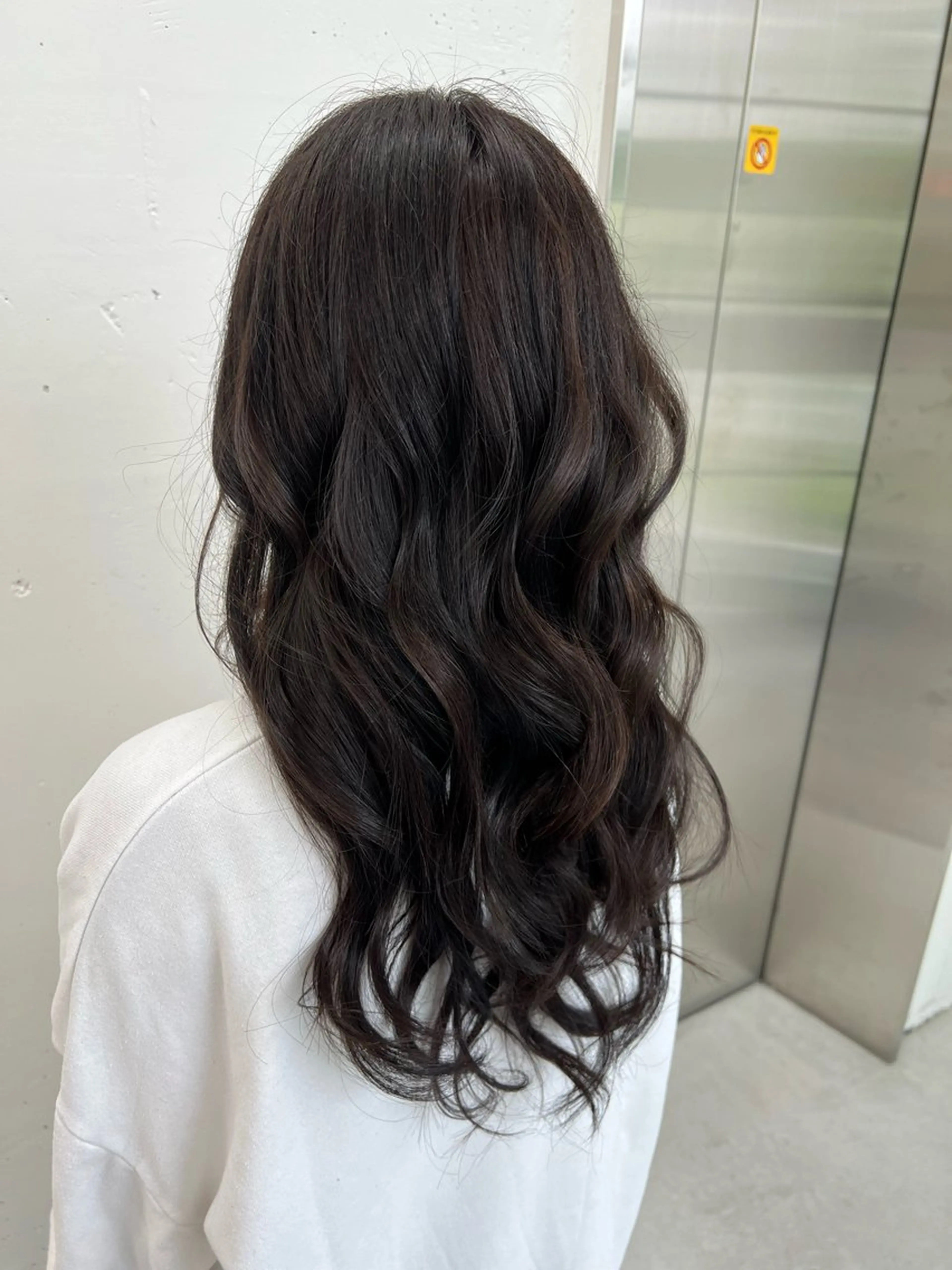 ミディアム カラー 透明感カラー ダークグレー ダークグレージュ グレージュ オリーブグレージュ ヘアカラー トリートメント あすか JILLSTUDIOのヘアスタイル