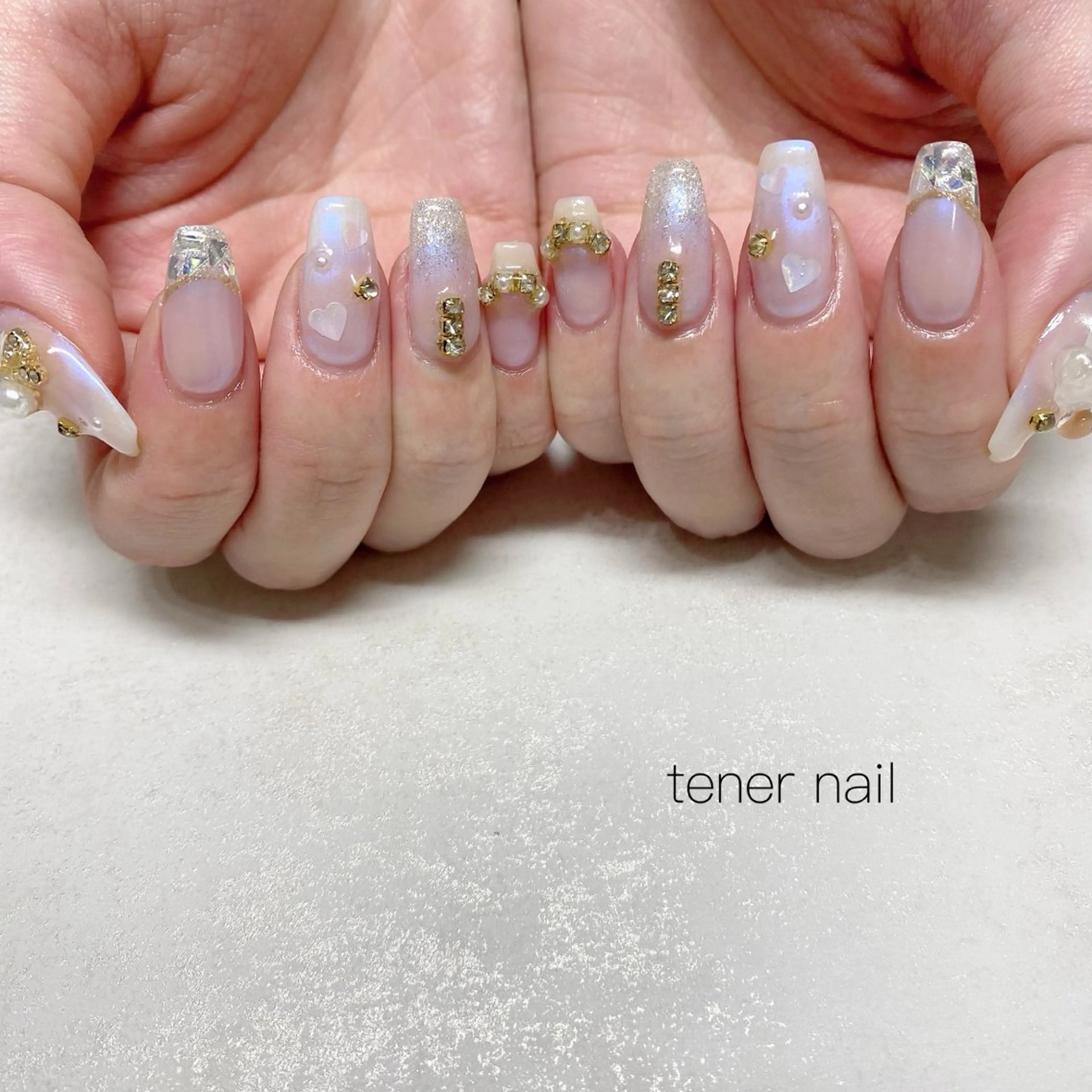 ネイル フレンチネイル ガラスフレンチ ハンドネイル tener  nail  テネルネイル所属・テネルネイル tener nailのネイルデザイン