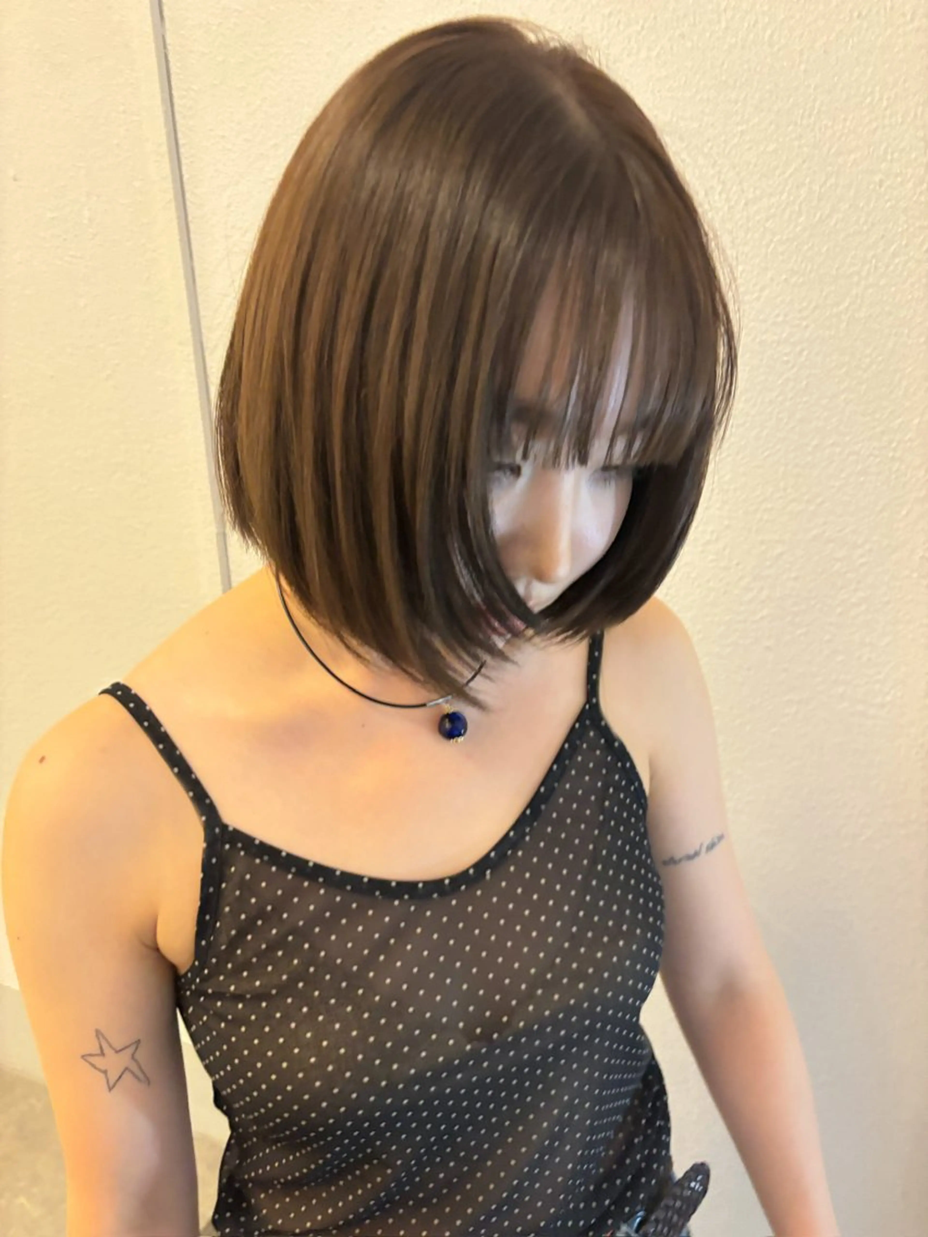 ミディアム 朝倉 南のヘアスタイル