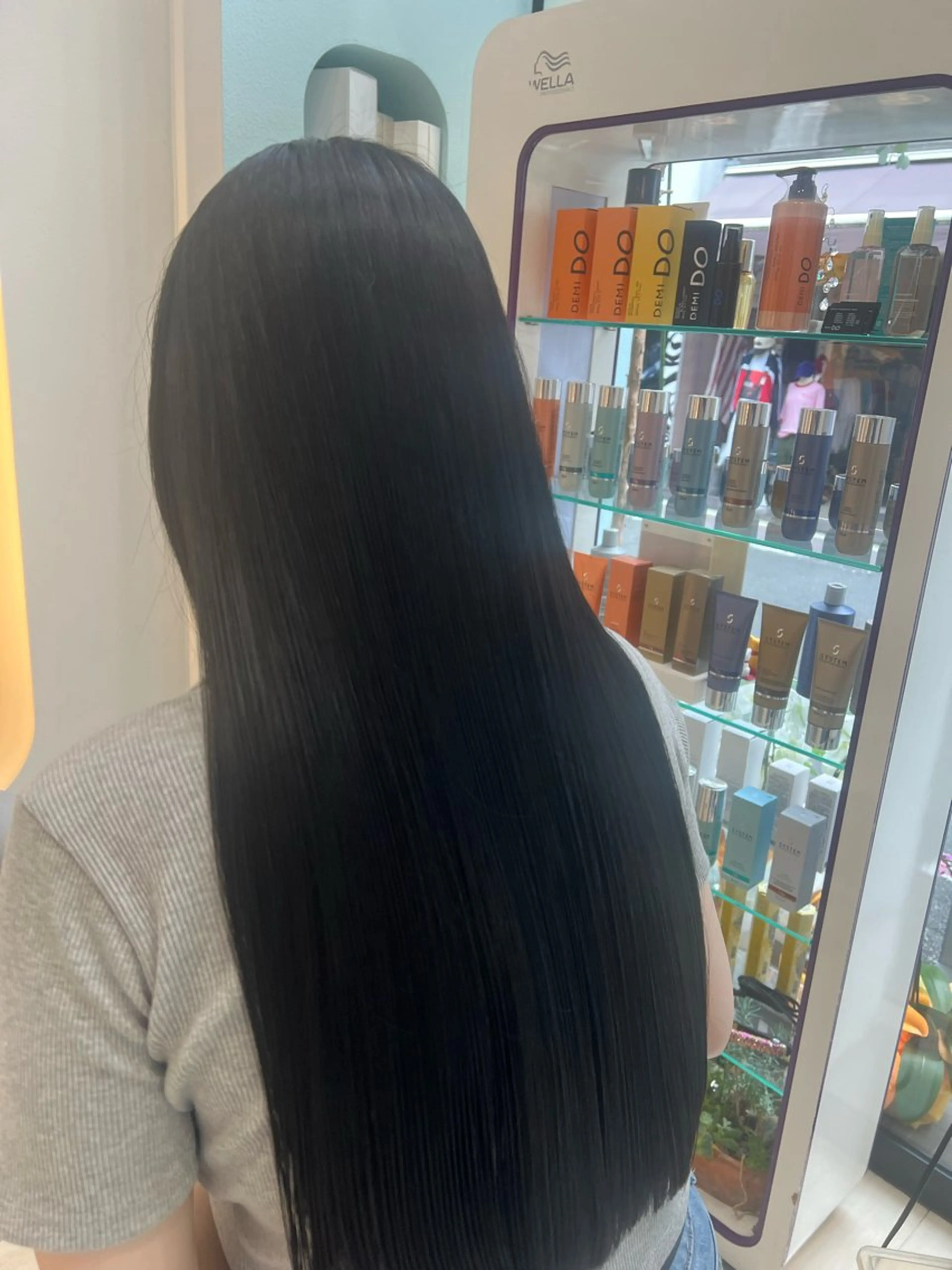 ロング 縮毛矯正 堀井 凌平のヘアスタイル
