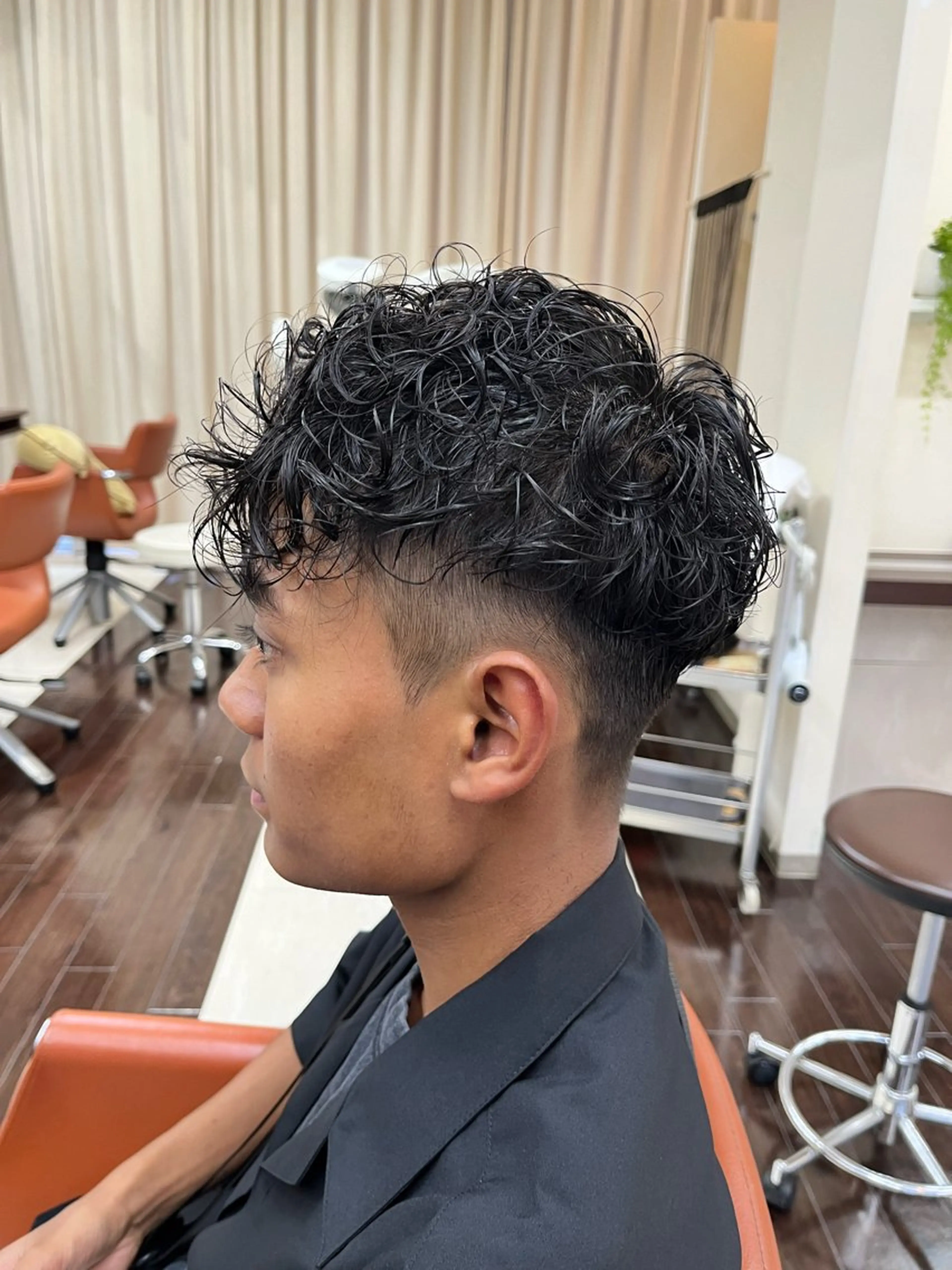 ショート パーマ メンズ スペインカール AROH  men's cut&men's perm 船橋店所属・🧊メンズ特化🧊 高木航希のヘアスタイル