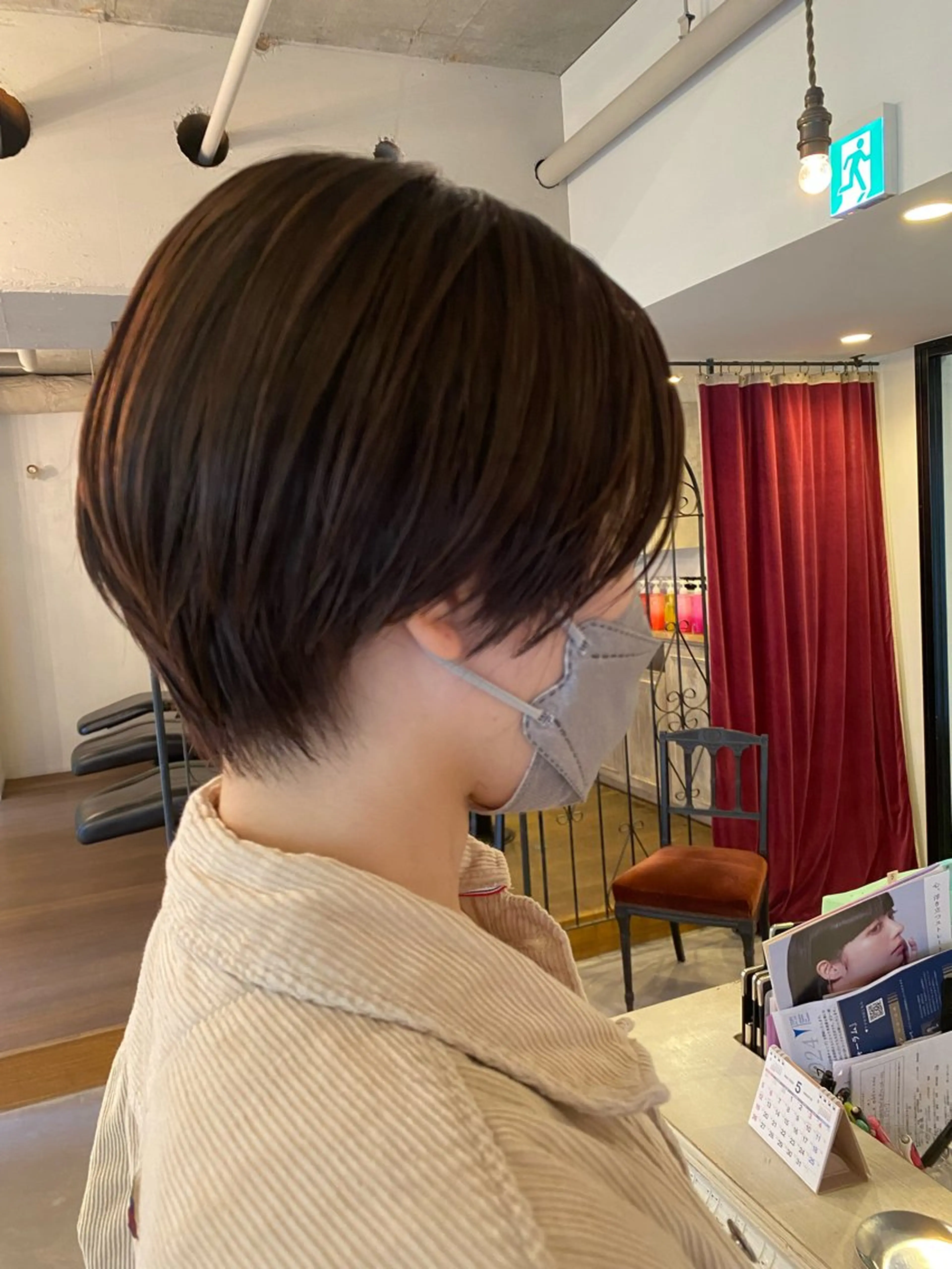 ショート ハンサムショート くびれヘア ショートヘア カット ヘアカラー amelie【アメリ】所属・SAKI サキのヘアスタイル