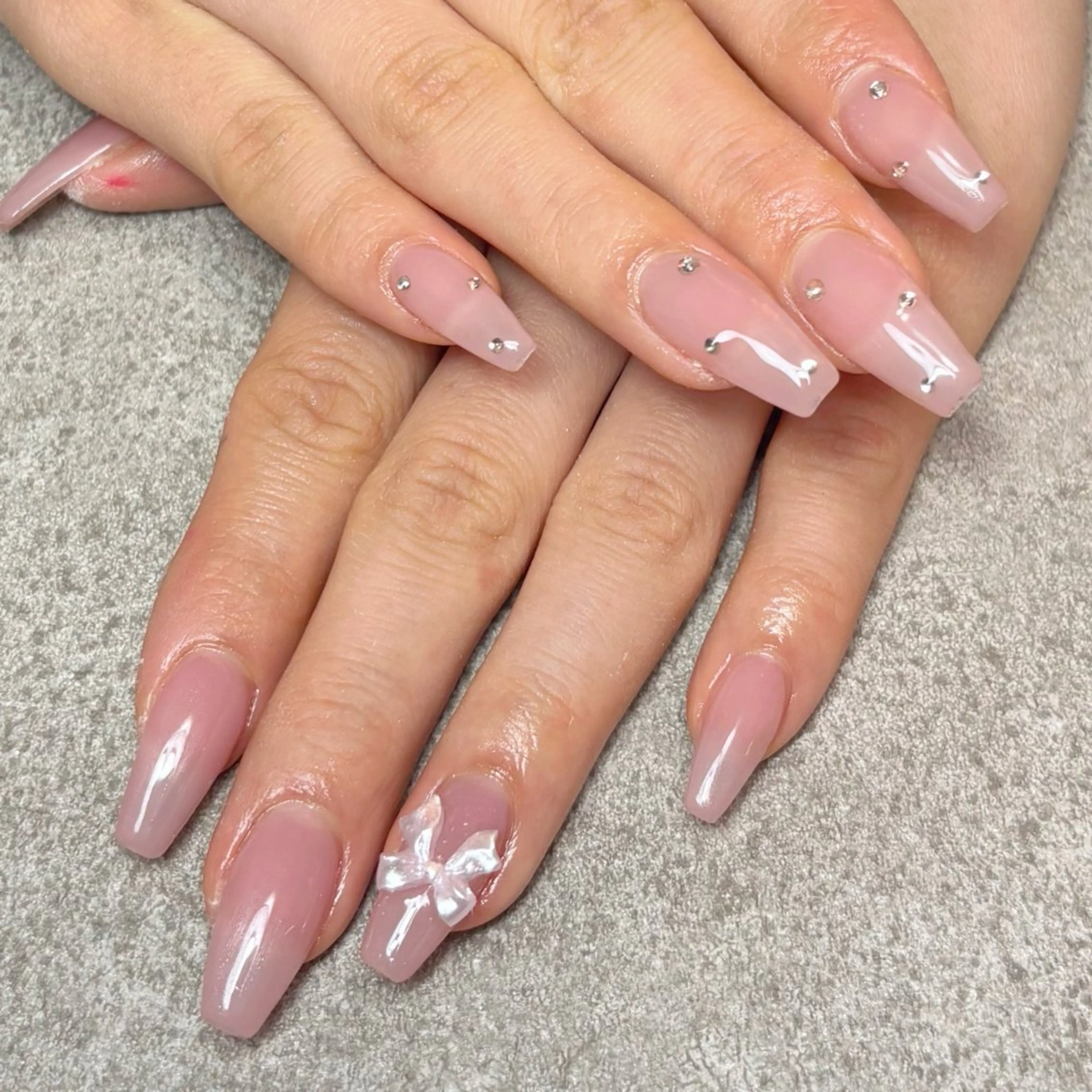 ネイル nailroom DIASOMNIAのネイルデザイン