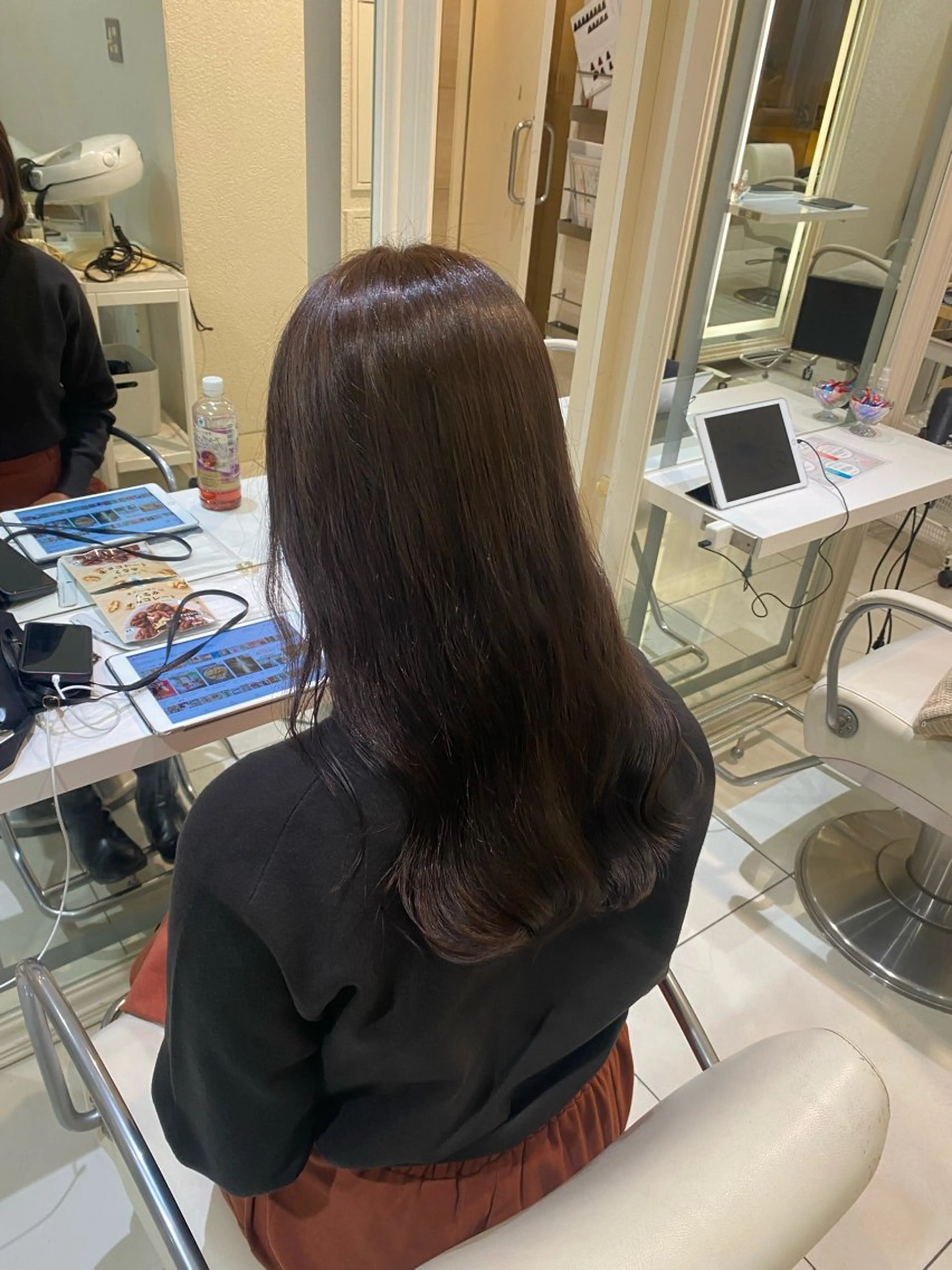 セミロング パーマ セミロングパーマ 韓国風ヘア カット パーマ トリートメント mako︴ Euphoriaのヘアスタイル