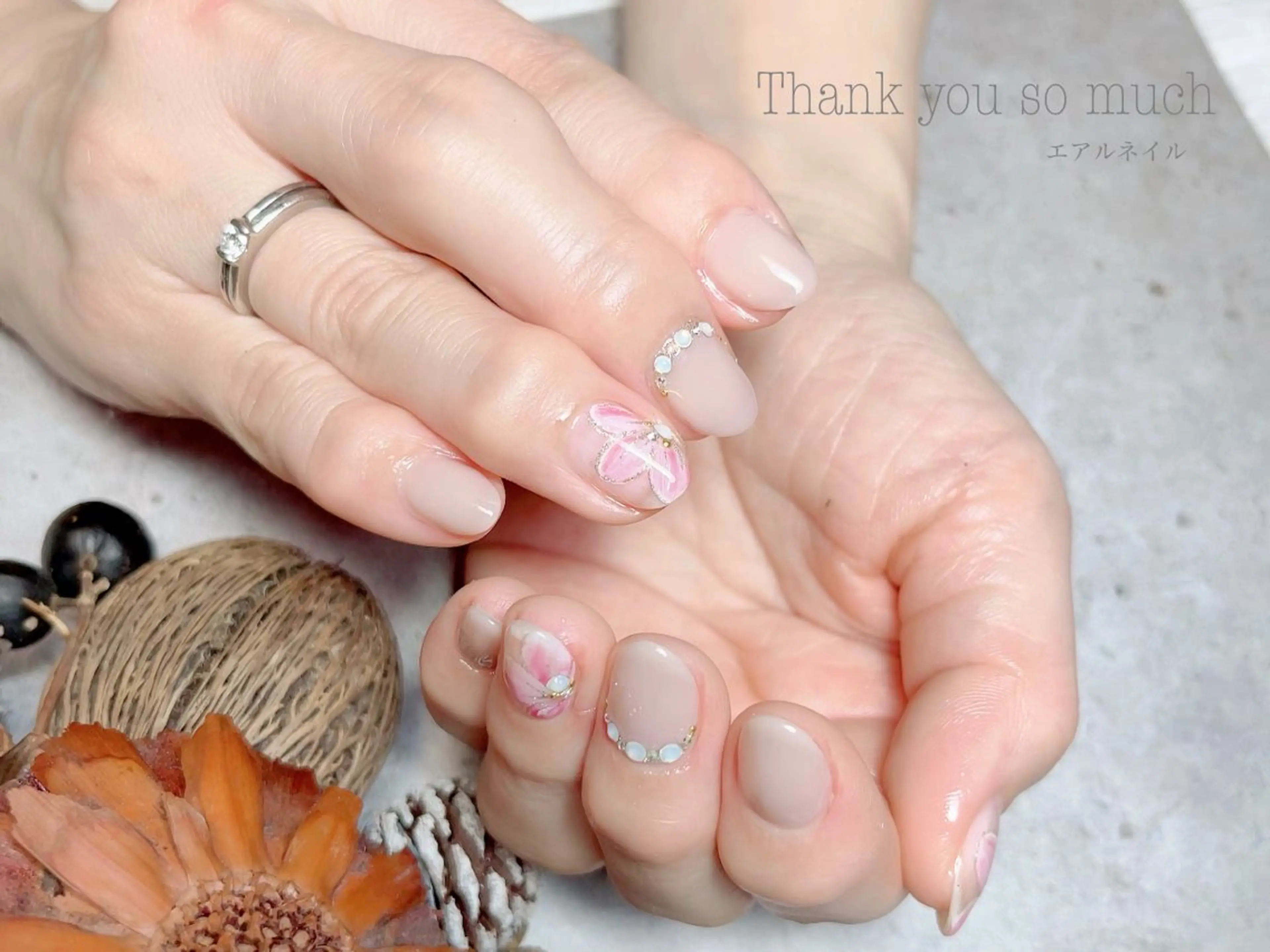 ネイル ♾nail 恵美のマツエク・マツパデザイン