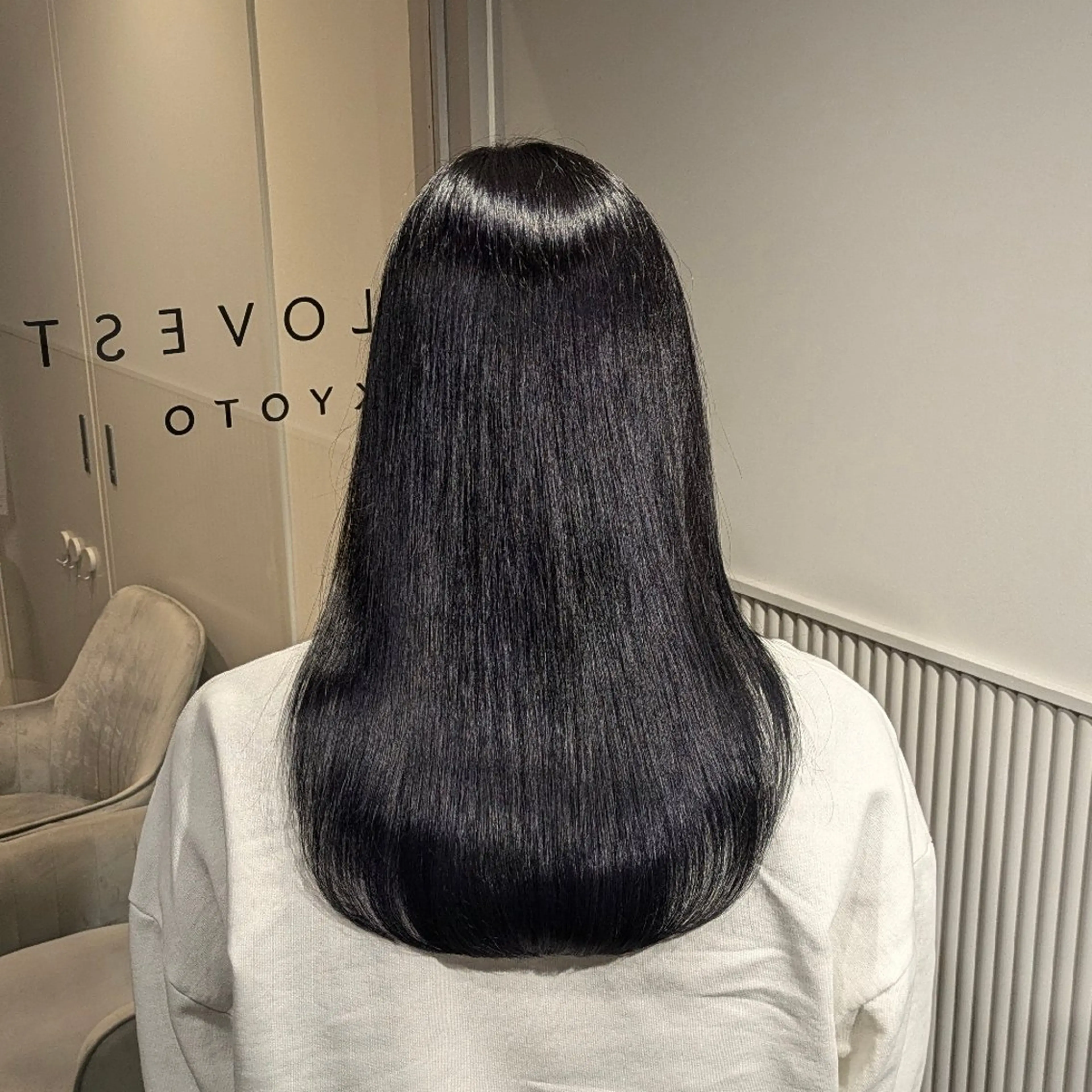 ロング LOVEST クロサカ ユウナのヘアスタイル