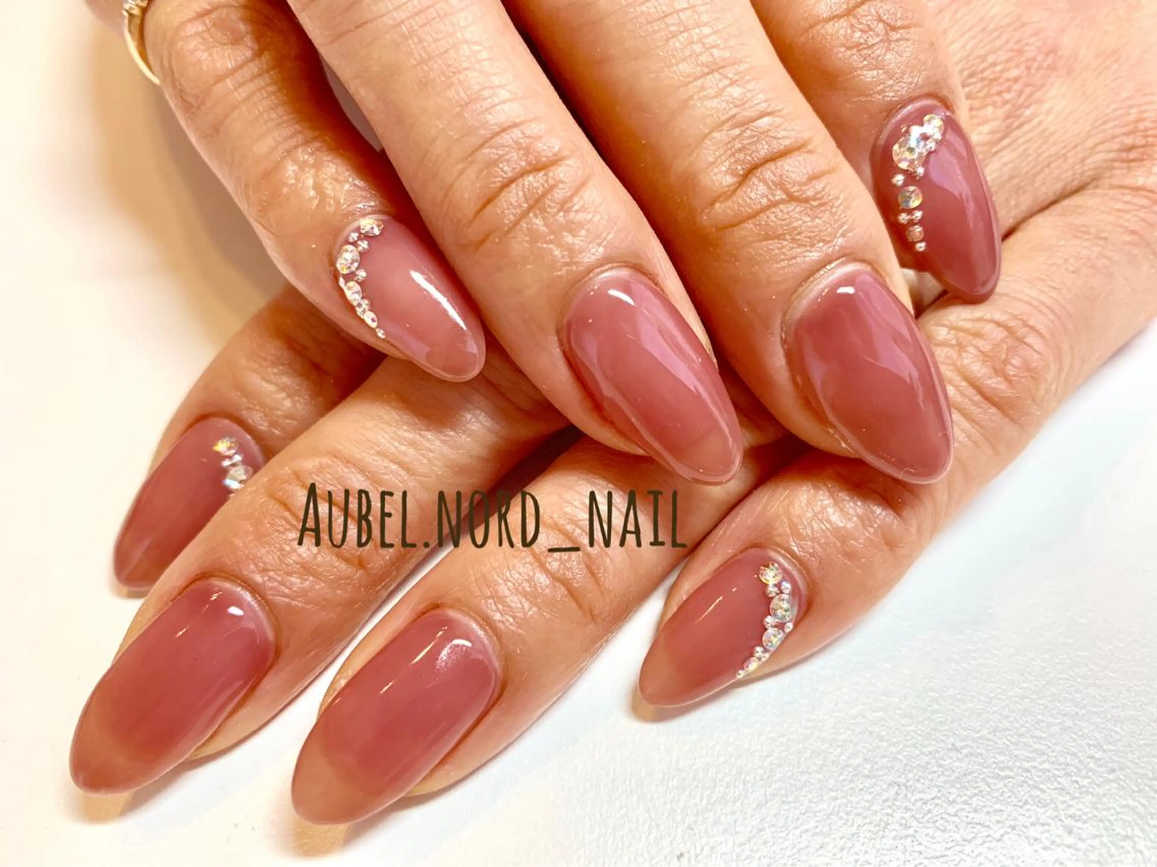 ネイル Aubel.nord_nail所属・Aubel.nord オーベルノールのネイルデザイン