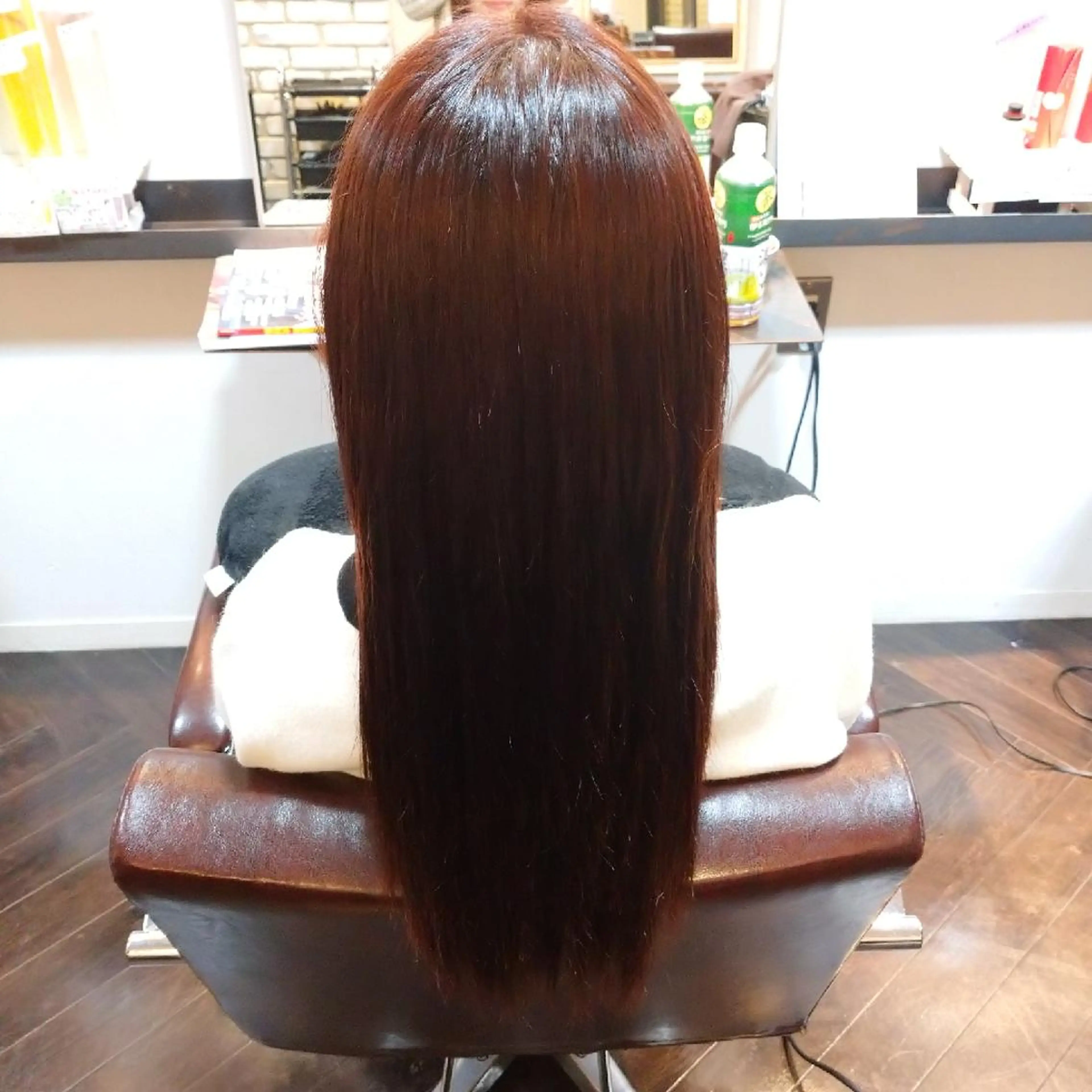 ロング カラー youres  hair  髪質改善トリートメント&ヘッドスパ新宿三丁目店所属・髪質改善 芝井千晶のヘアスタイル