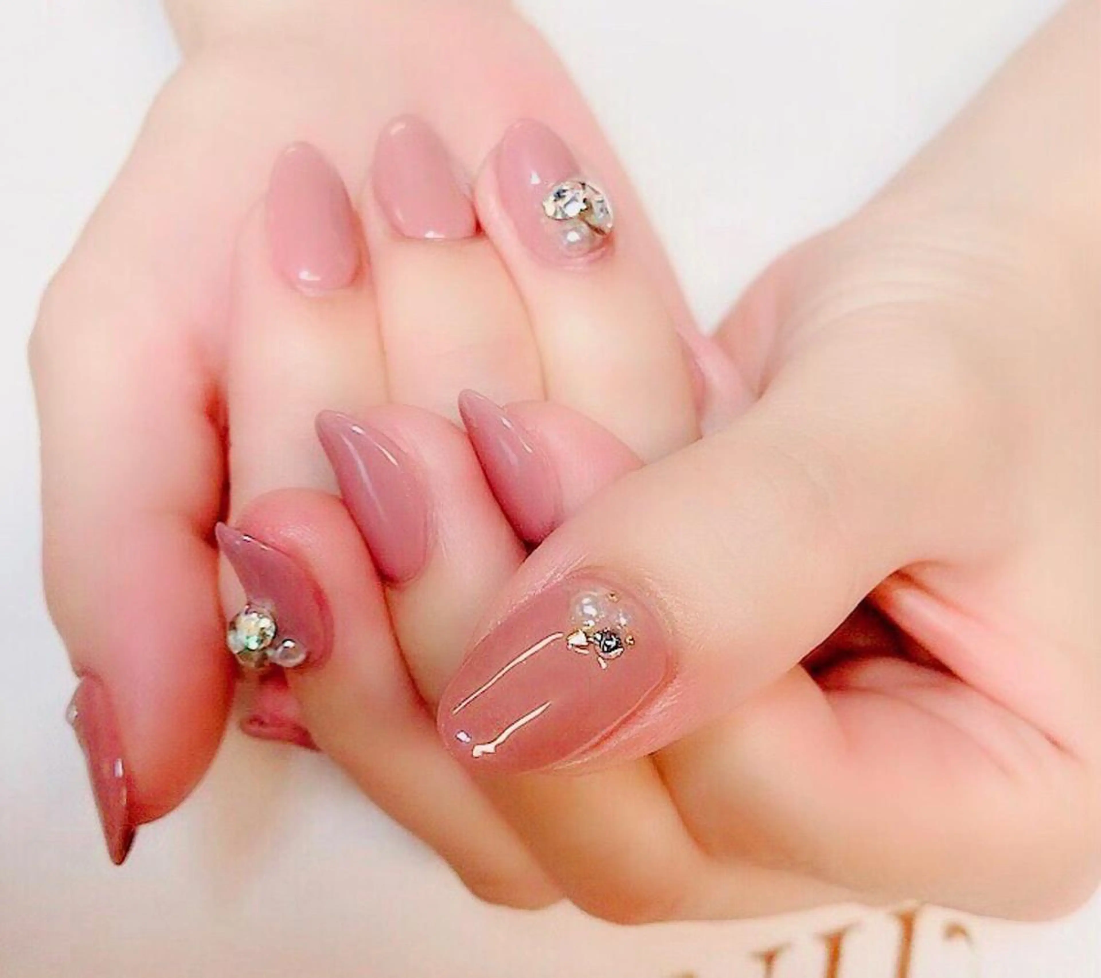 ネイル ハンドネイル ハンドケア 🦋AYNIL🦋 ナチュラル専門店♥️のネイルデザイン