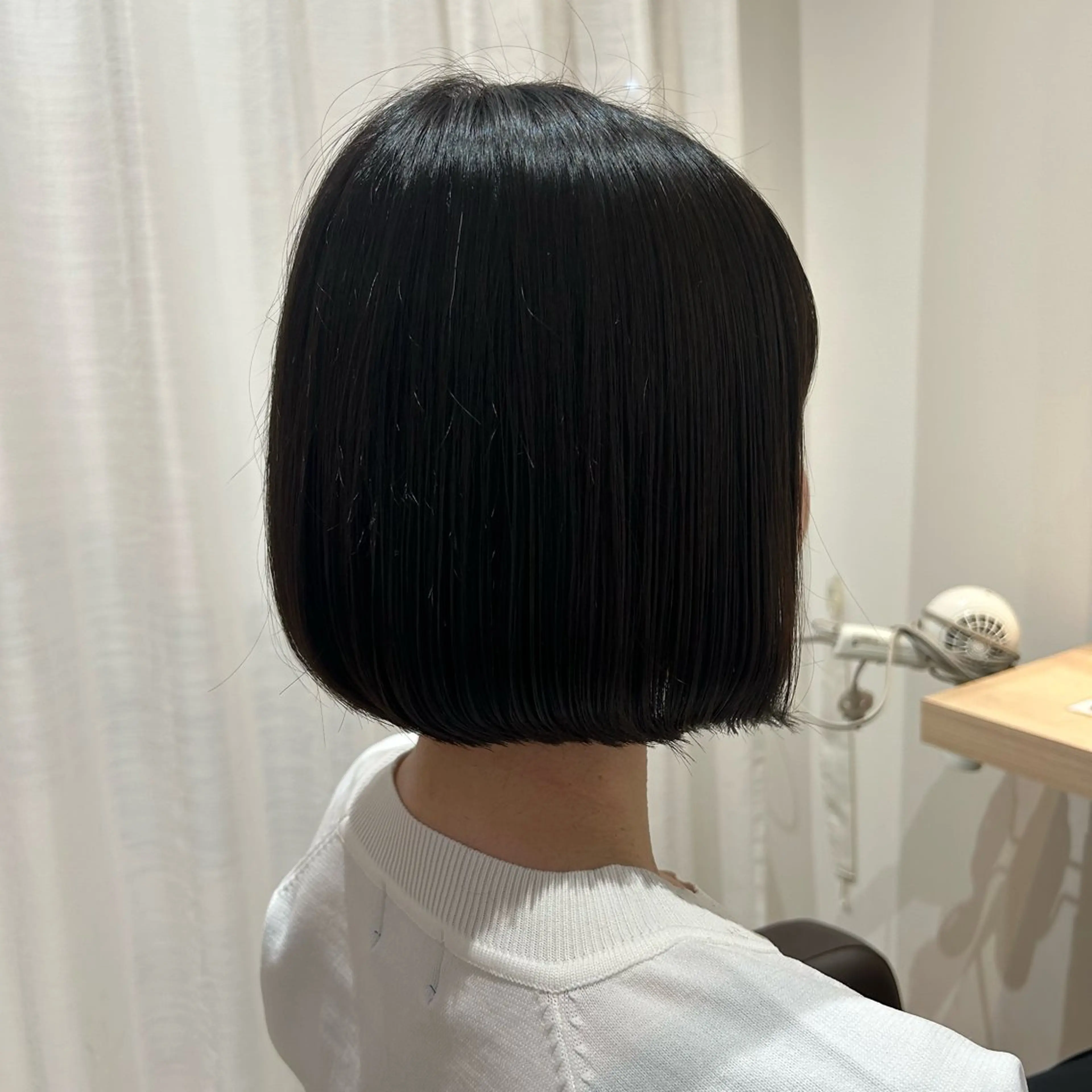 ショート カット AVANCE.なかもず所属・砂野 真璃奈のヘアスタイル
