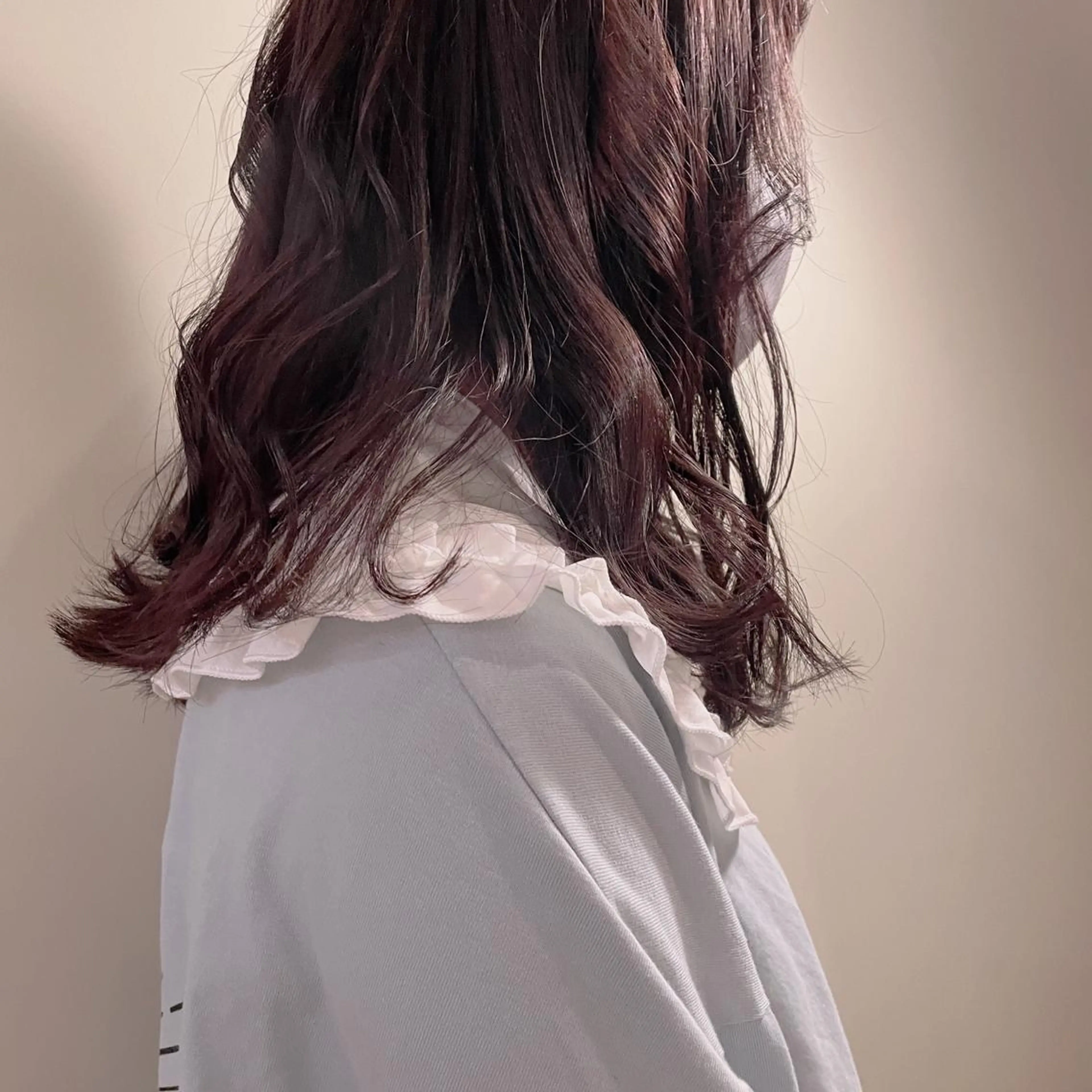 ロング 丸山 愛万音のヘアスタイル
