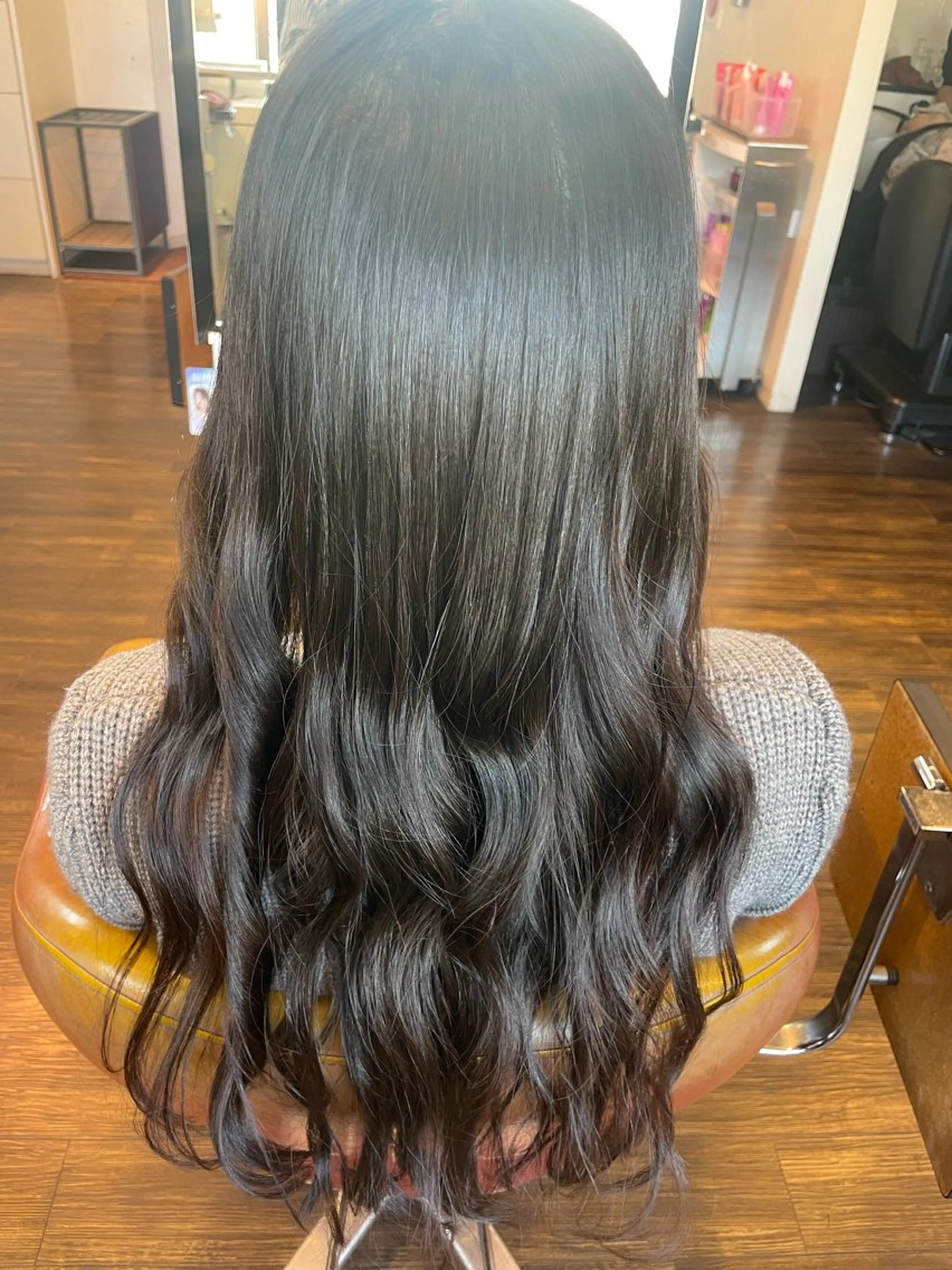 ロング カラー カット 佐藤 綾郁のヘアスタイル