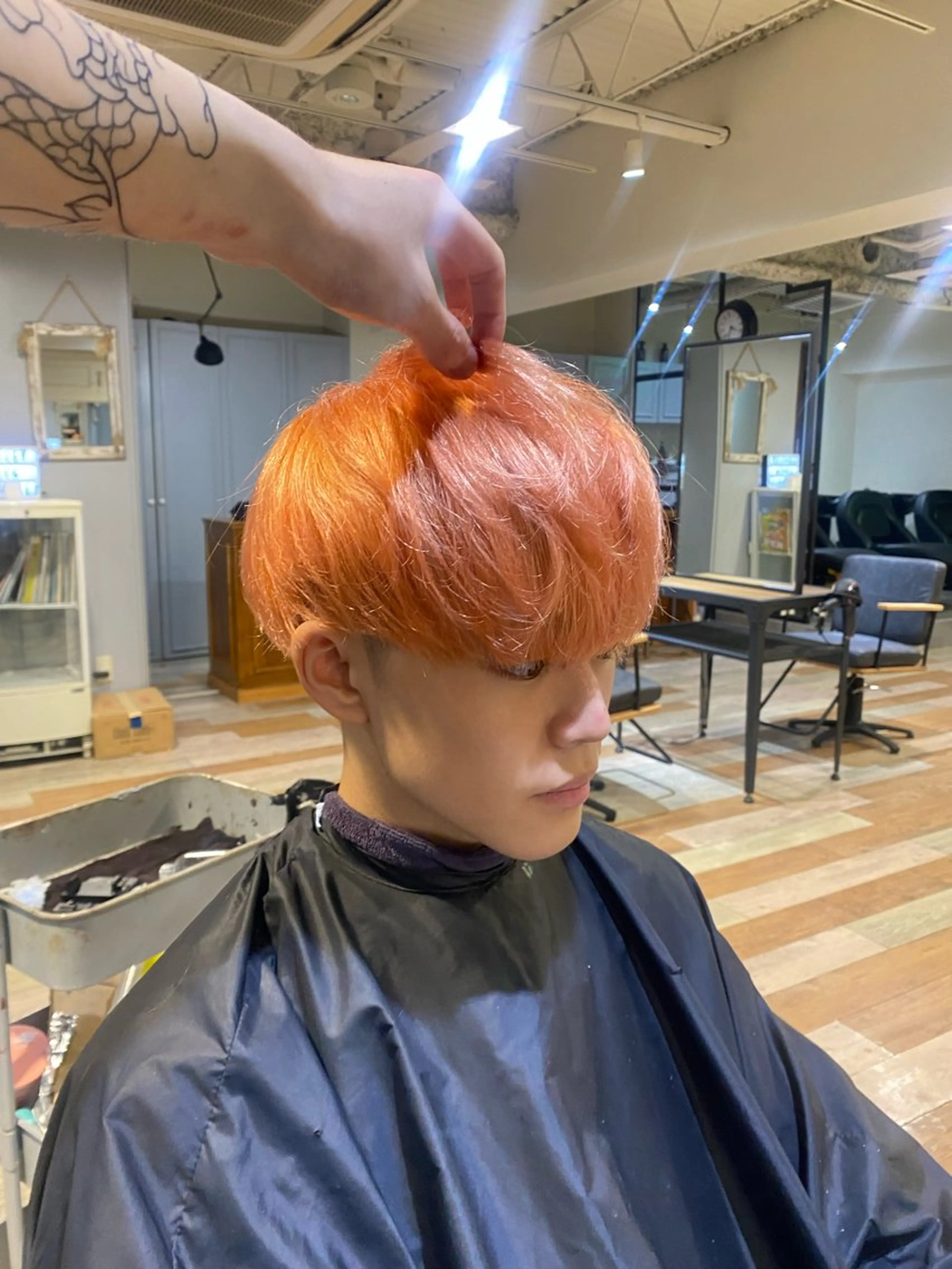 ショート メンズ メンズブリーチ メンズハイトーン ヘアカラー HAIR SALON M Fe's 池袋所属・メンズカット/パーマ 艶カラーTAIGA︎のヘアスタイル