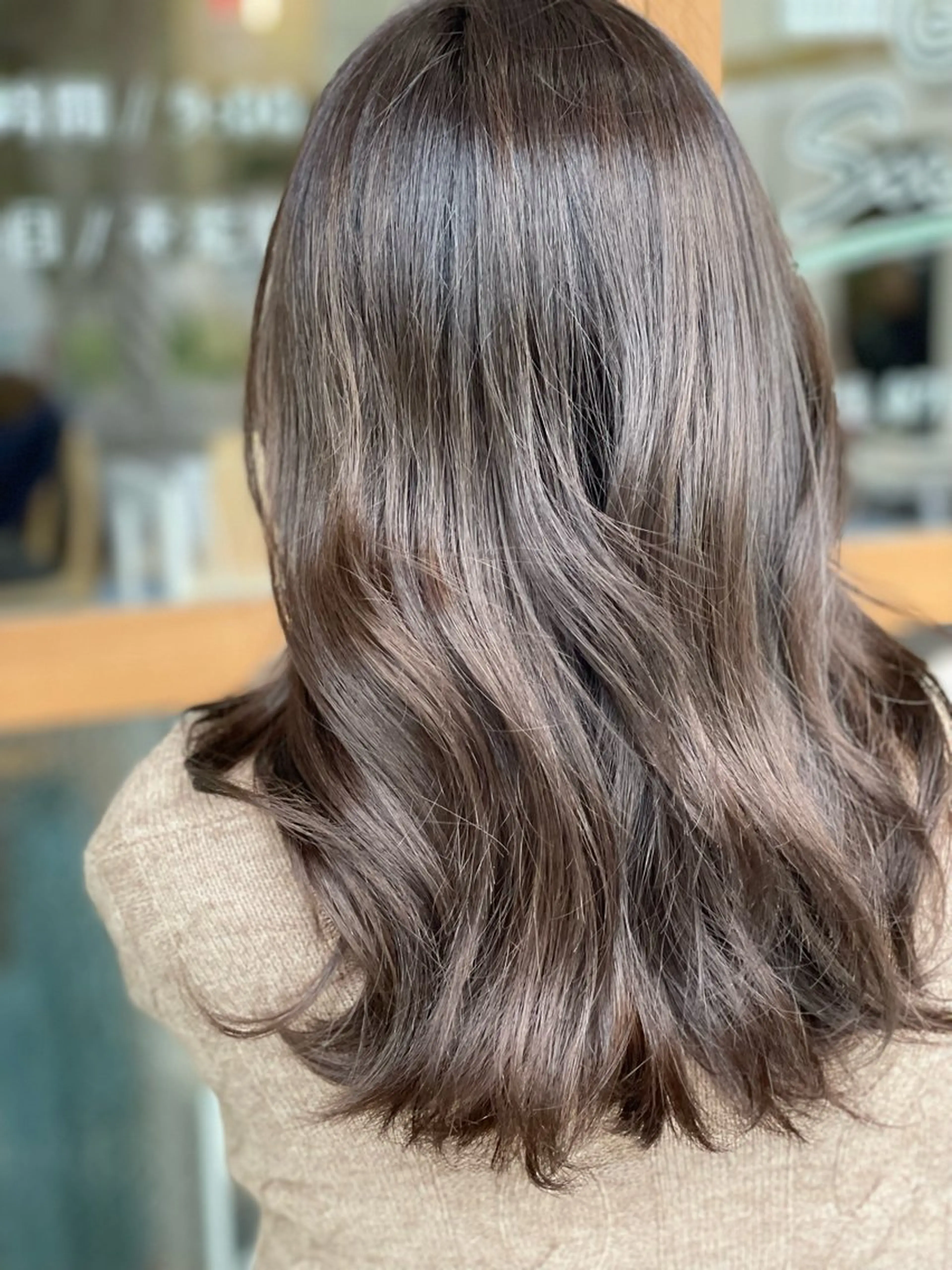 ロング カラー ベージュカラー ミルクティーベージュ Snaly カラー特化ページのヘアスタイル