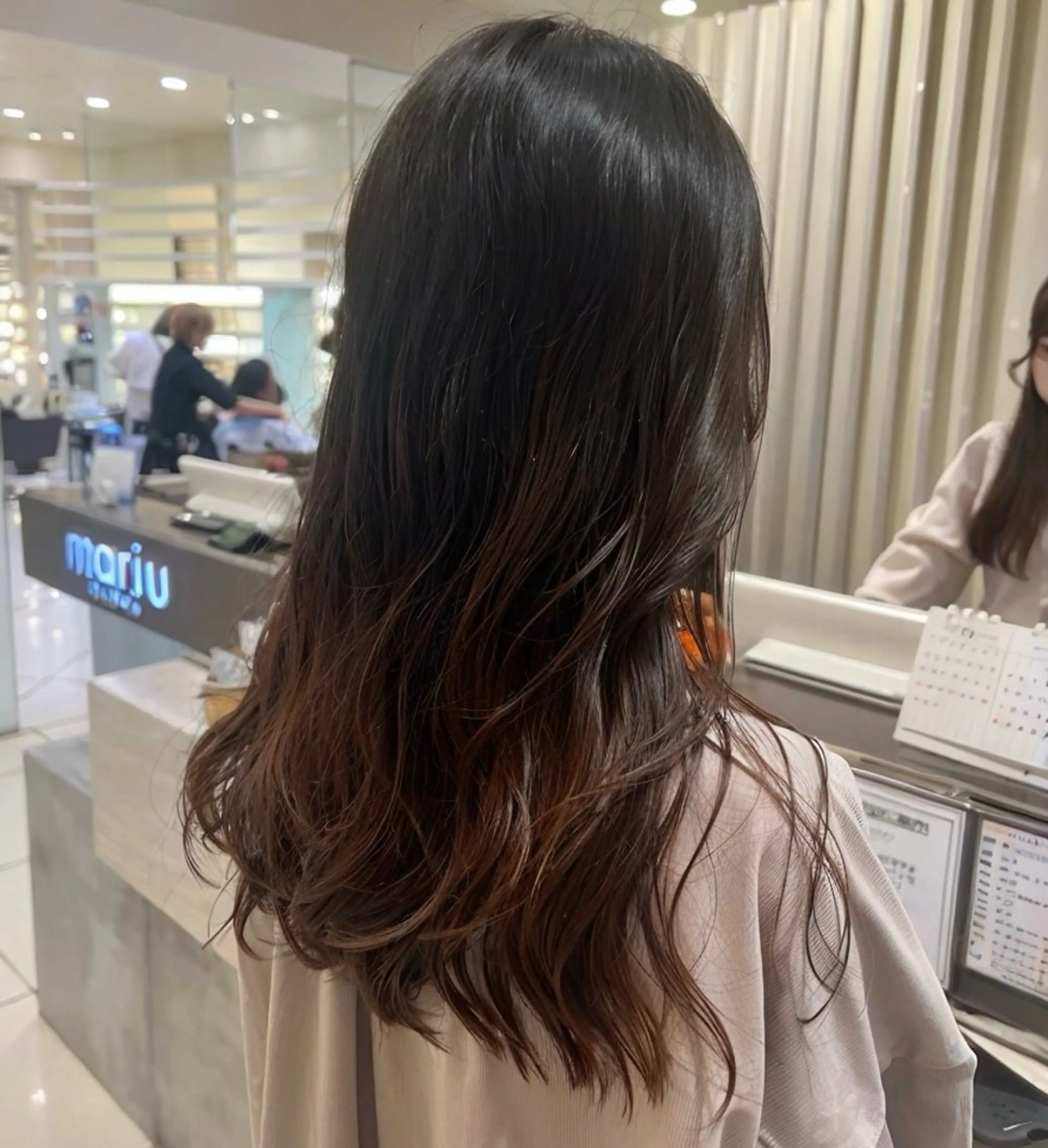 セミロング パーマ セミロングパーマ 顔まわりカット🥀 原ちひろのヘアスタイル