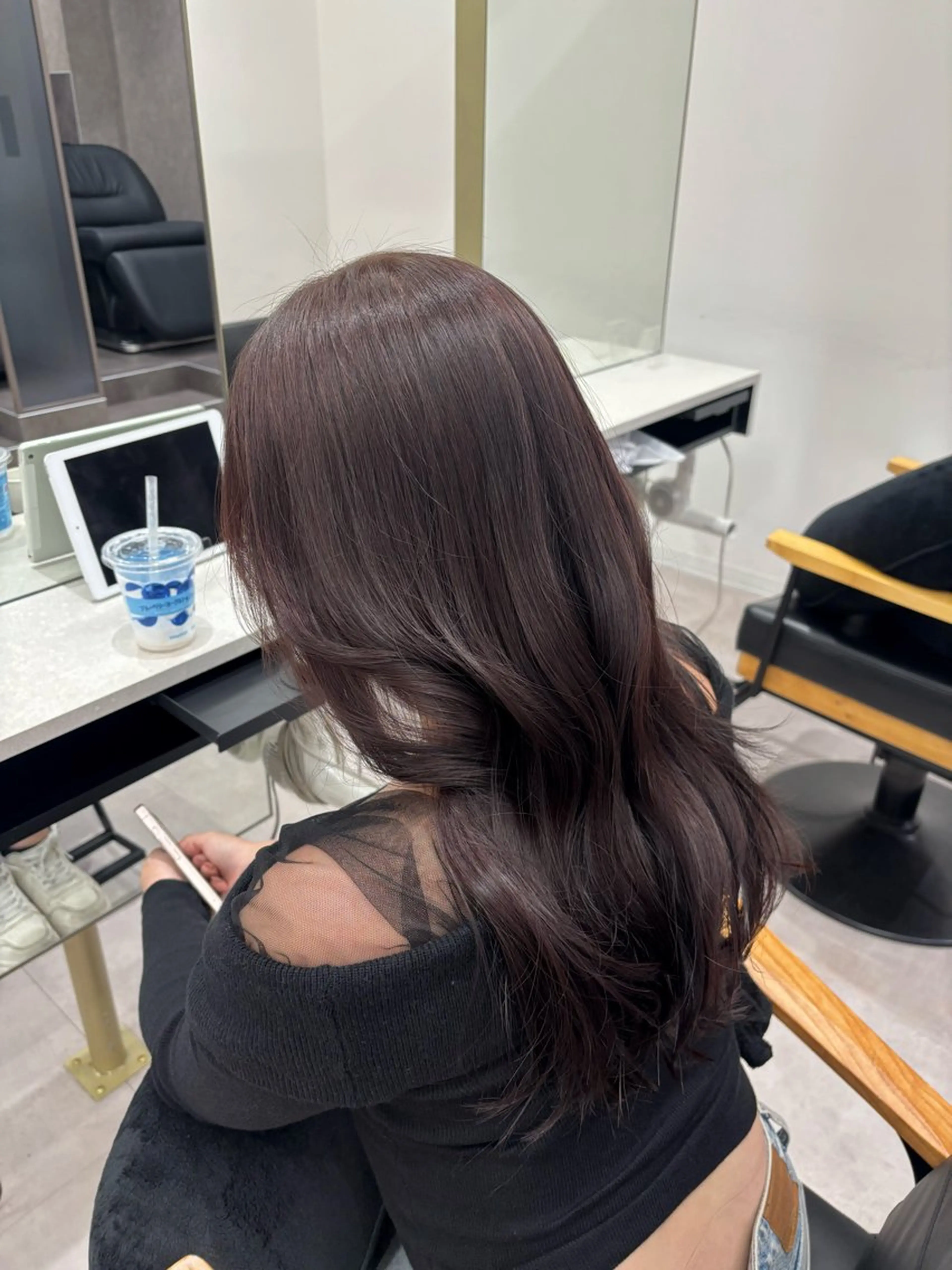 ロング ヘアカラー HUG 🤍ྀི chika🤍ྀིのヘアスタイル